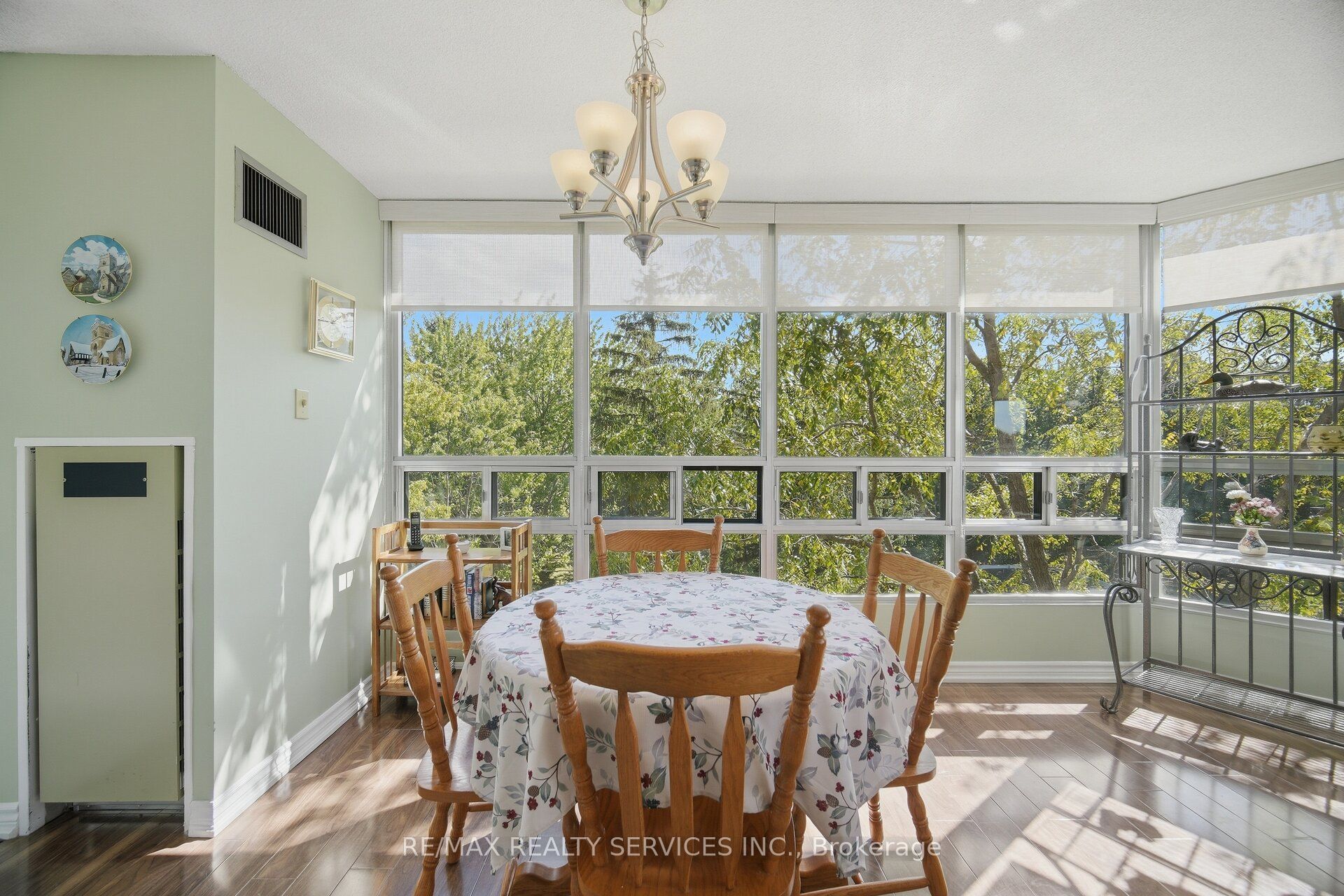 330 Mill Street S 404 Property Photo 12