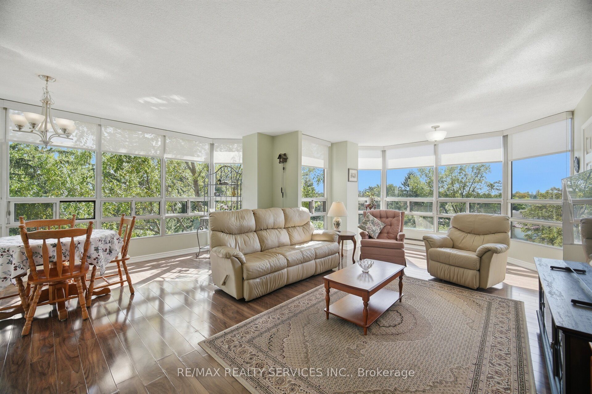 330 Mill Street S 404 Property Photo 16