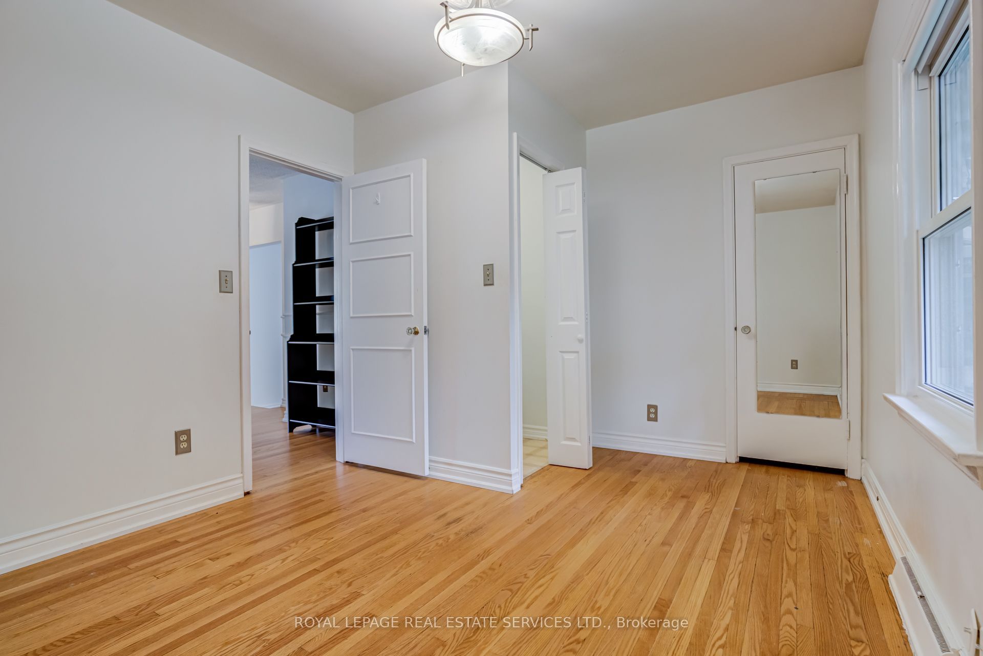 374 Spruce Street Property Photo 23