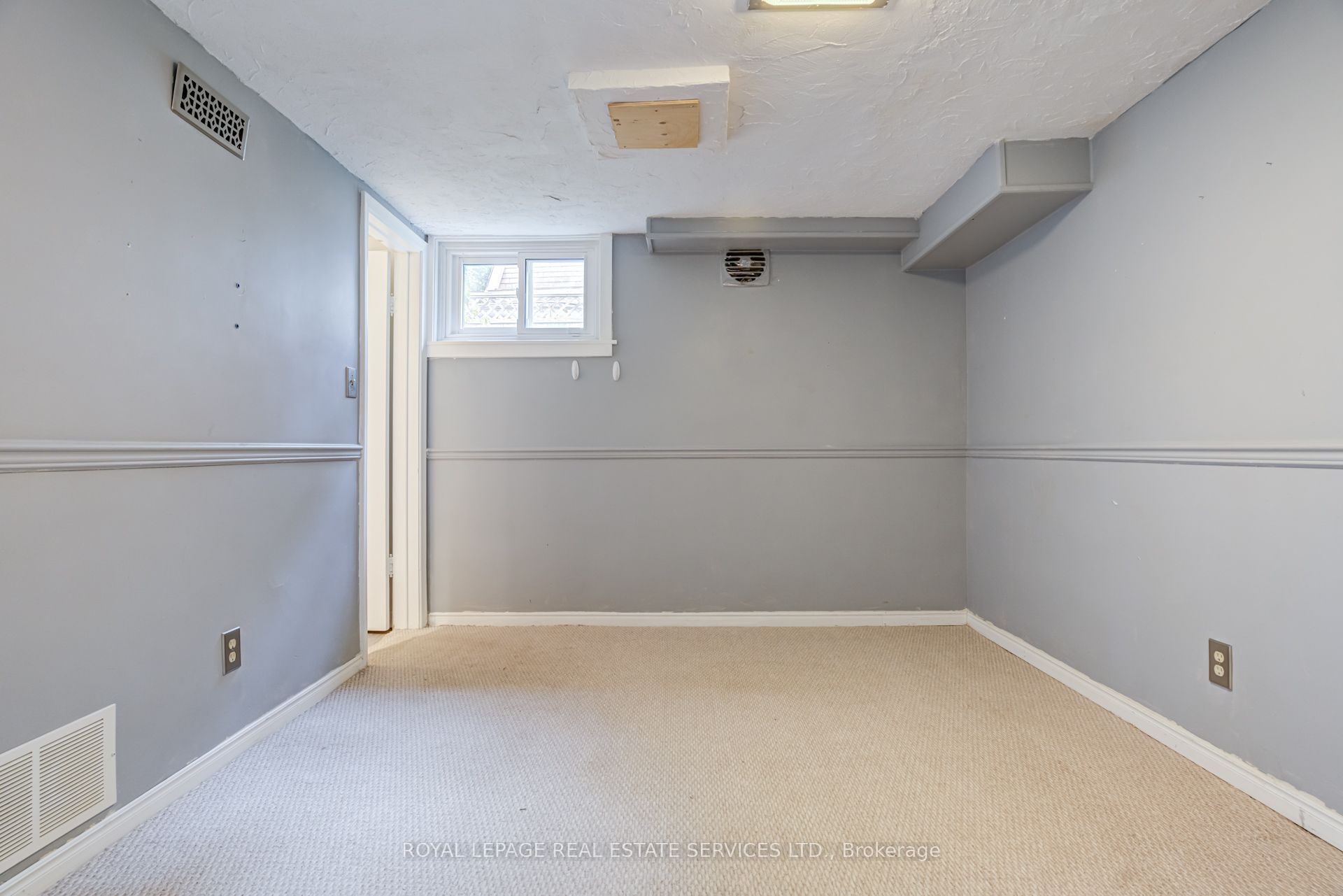 374 Spruce Street Property Photo 30