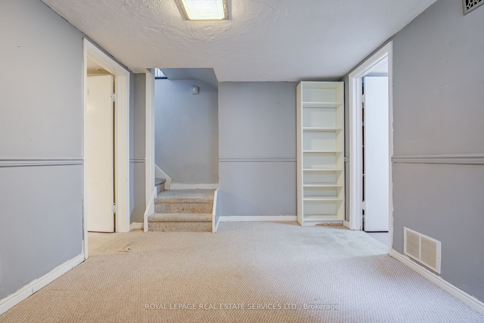 374 Spruce Street Property Photo 31