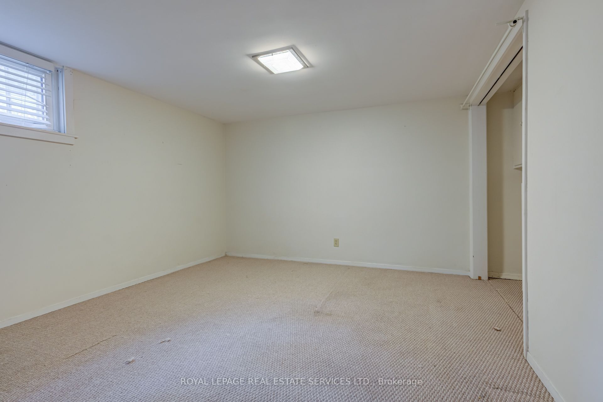 374 Spruce Street Property Photo 32