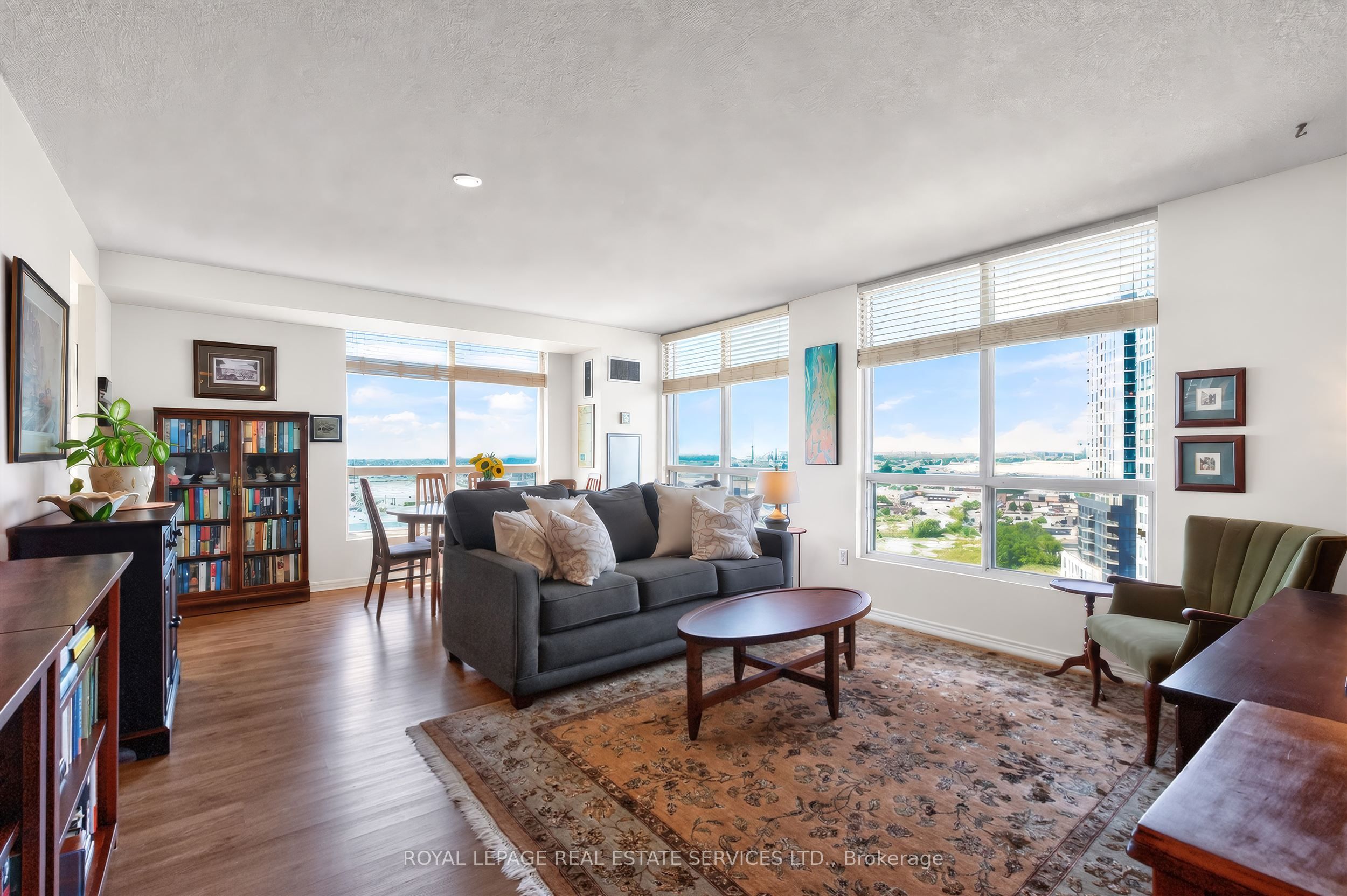 101 Subway Crescent 1711 Property Photo 1