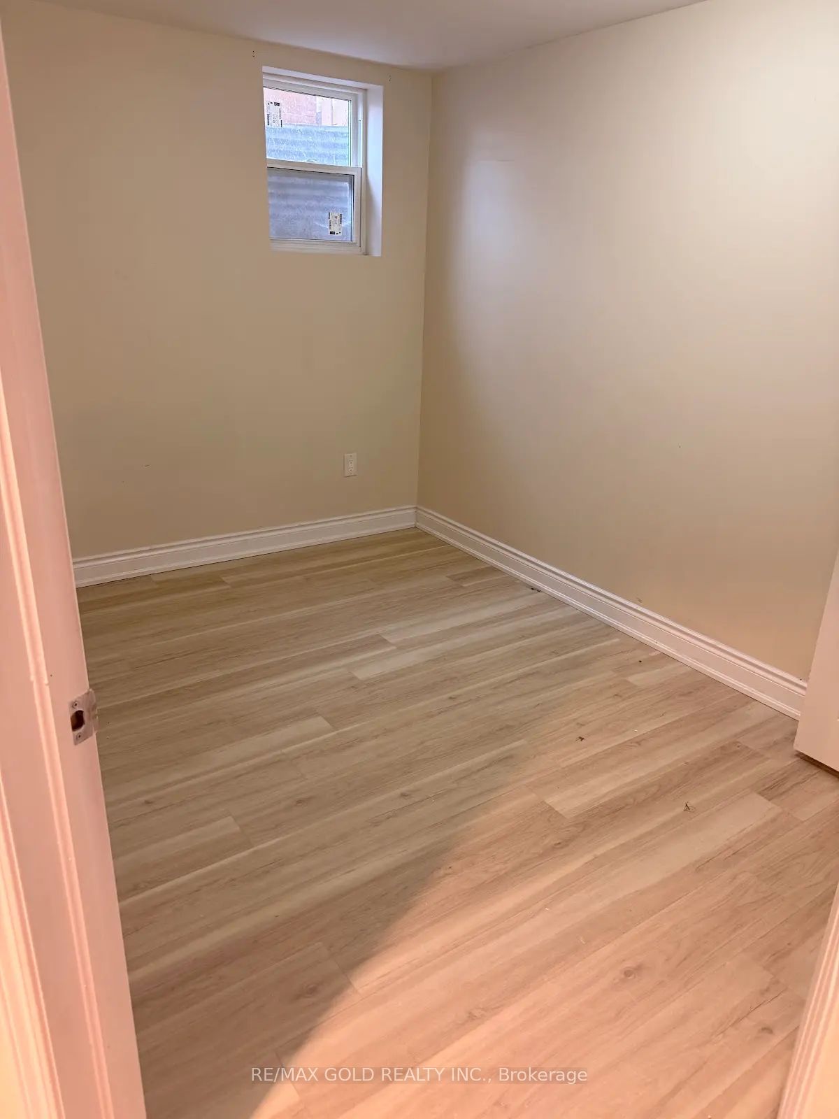 9 Dunlop Court Bsmt Property Photo 4