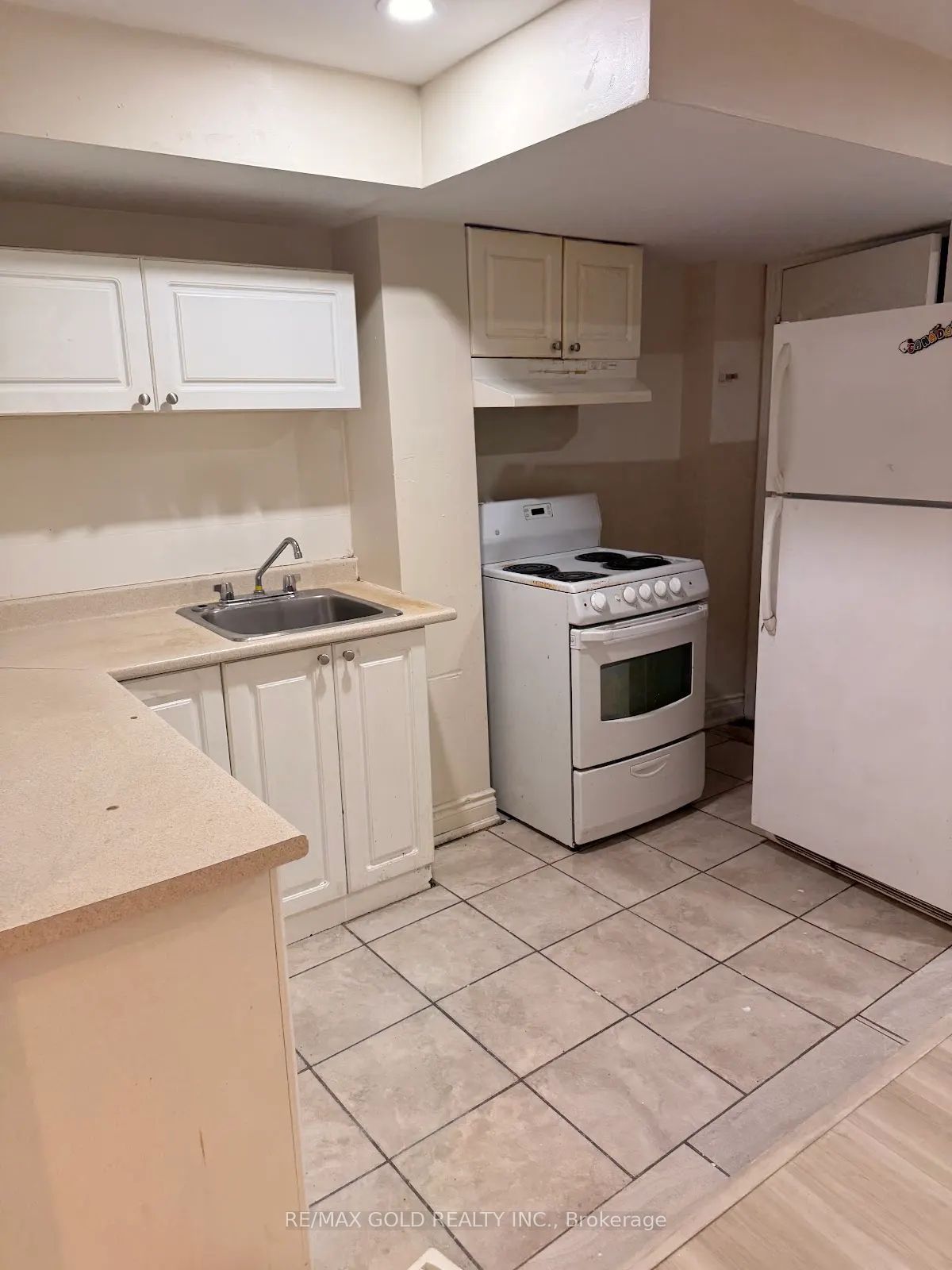 9 Dunlop Court Bsmt Property Photo 8
