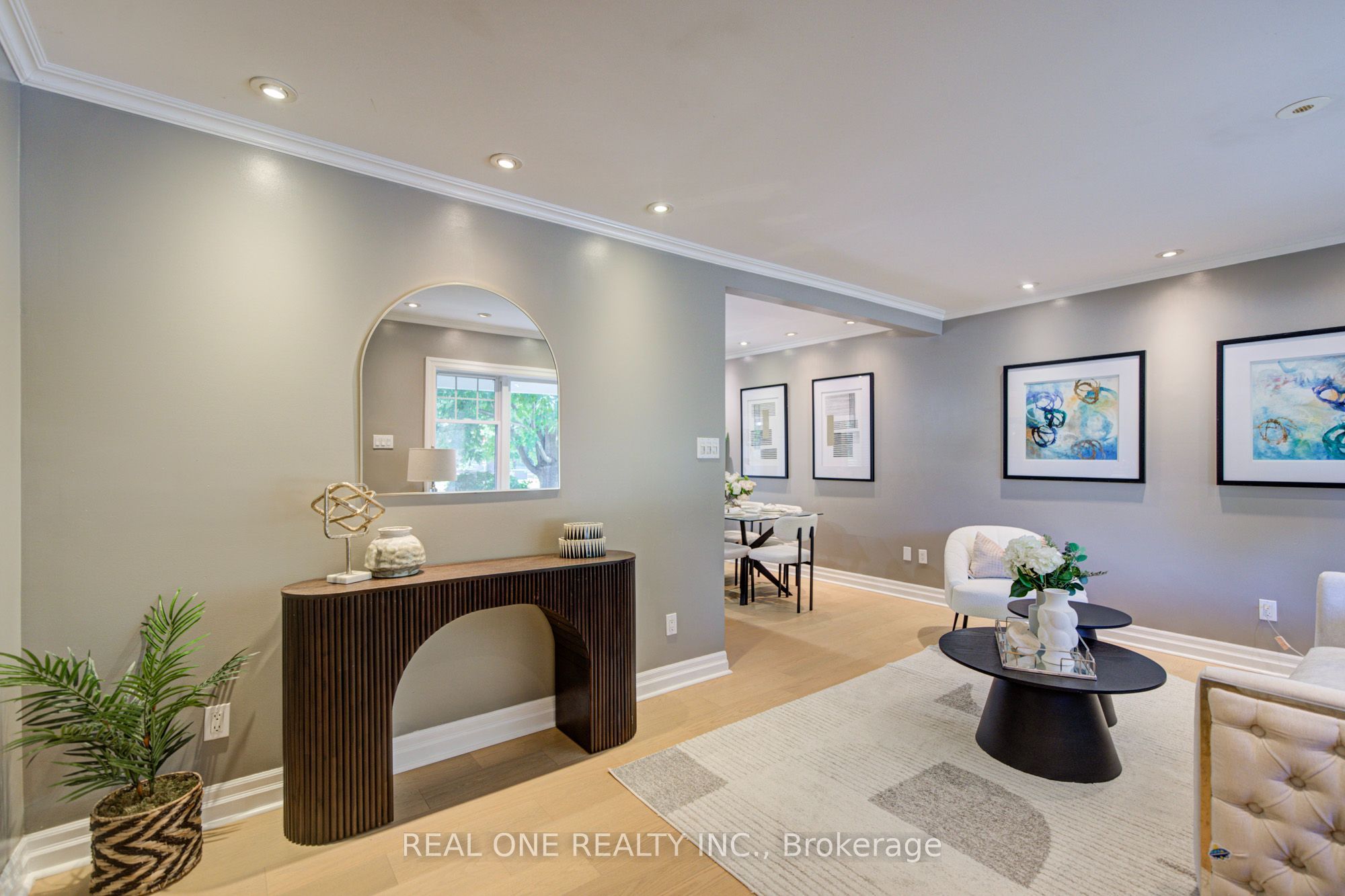 1099 Kent Avenue Property Photo 4