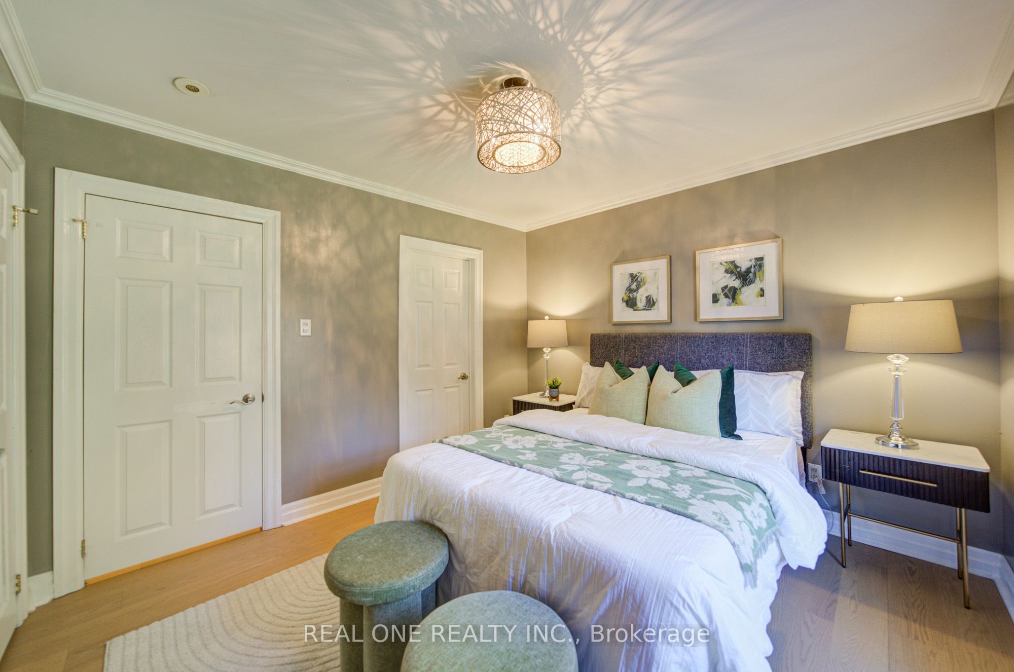1099 Kent Avenue Property Photo 30