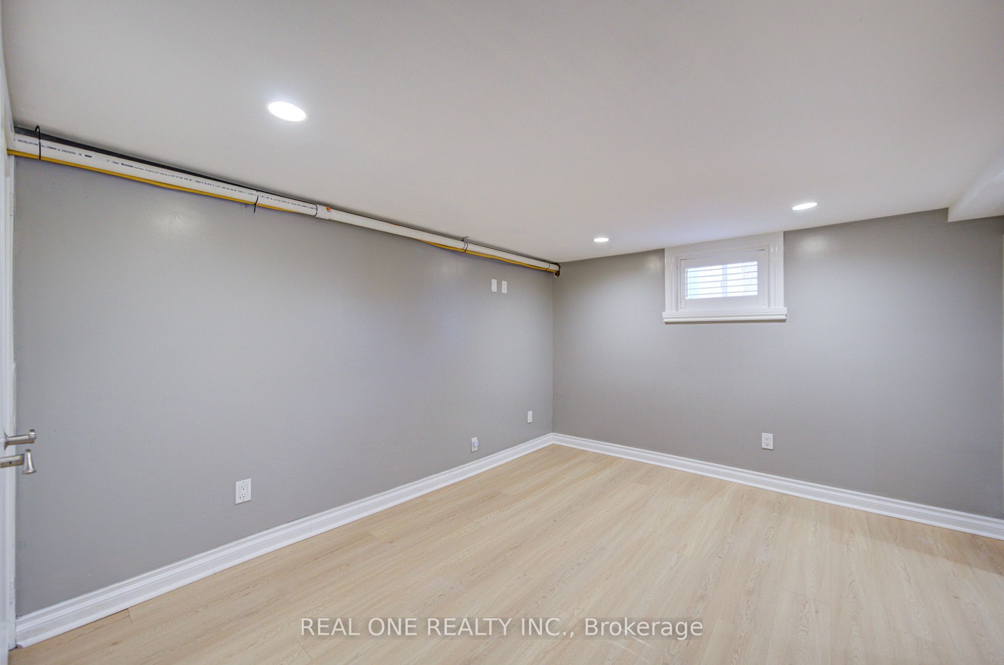 1099 Kent Avenue Property Photo 42