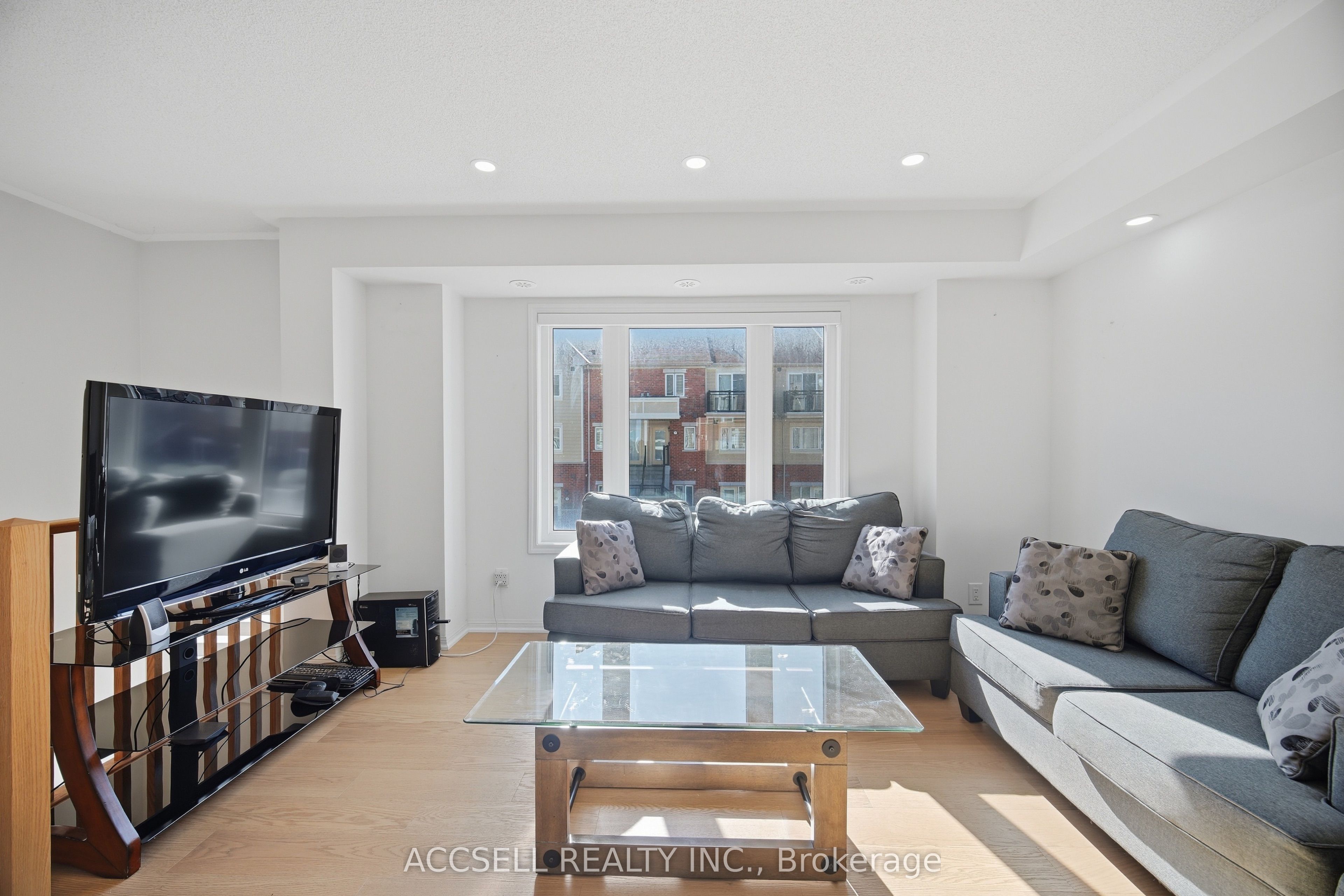 250 Sunny Meadow Boulevard 218 Property Photo 10