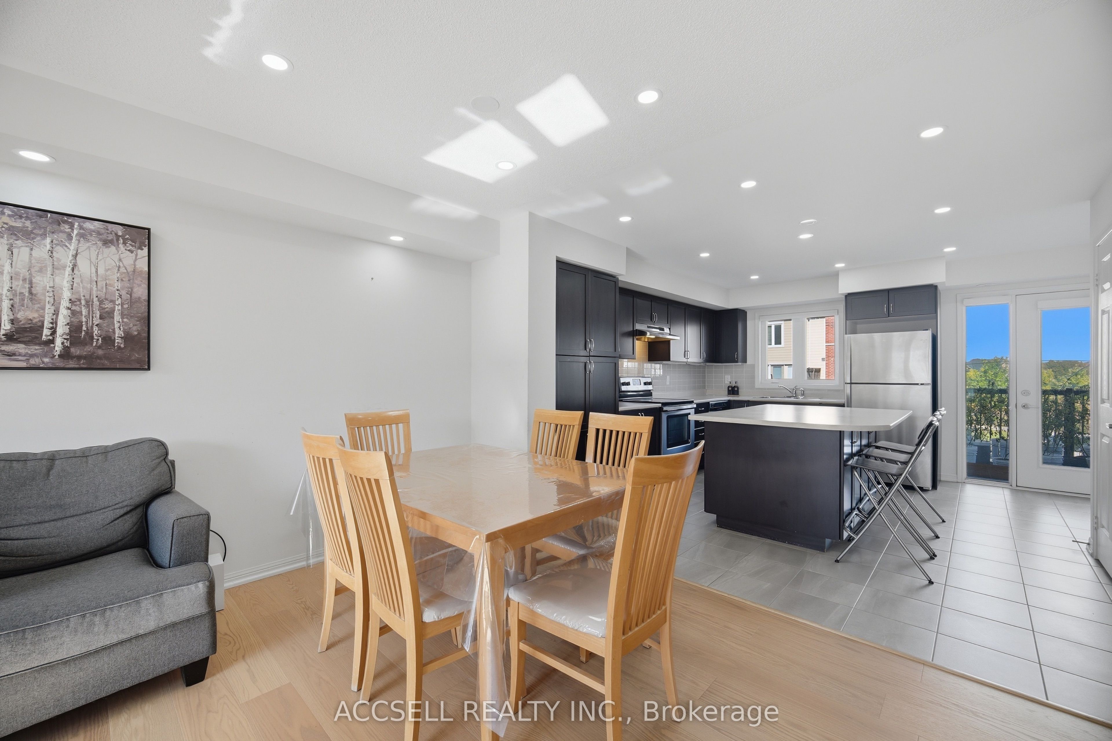 250 Sunny Meadow Boulevard 218 Property Photo 14