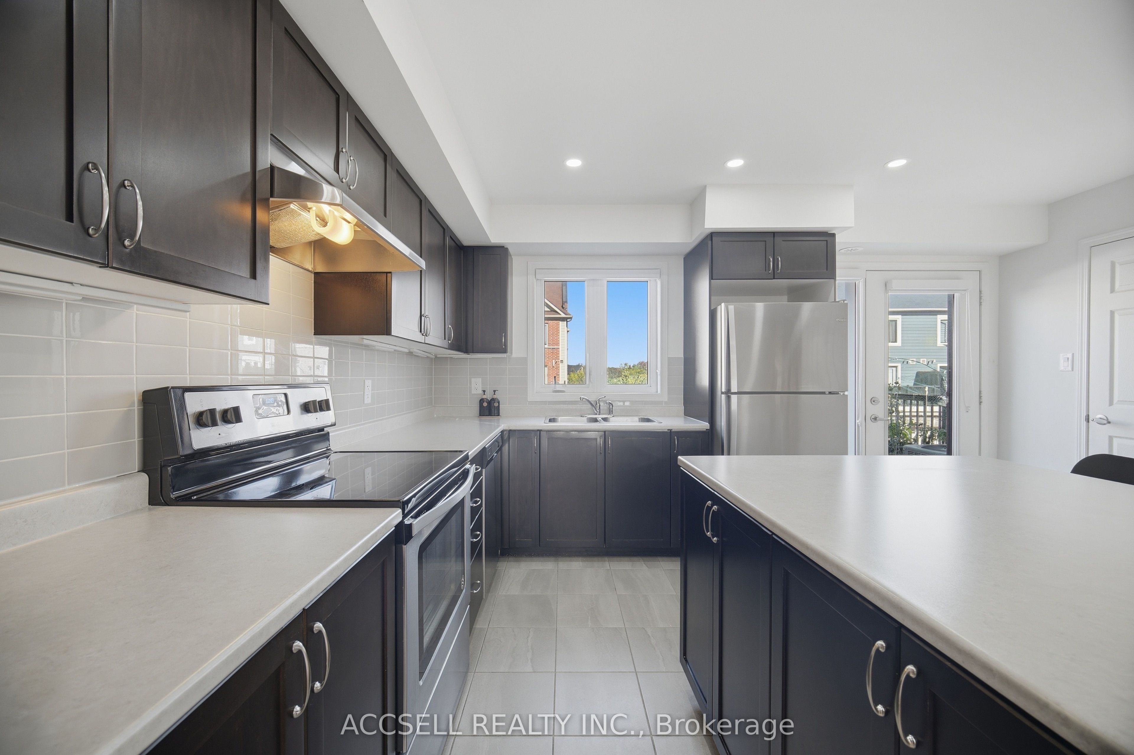 250 Sunny Meadow Boulevard 218 Property Photo 17