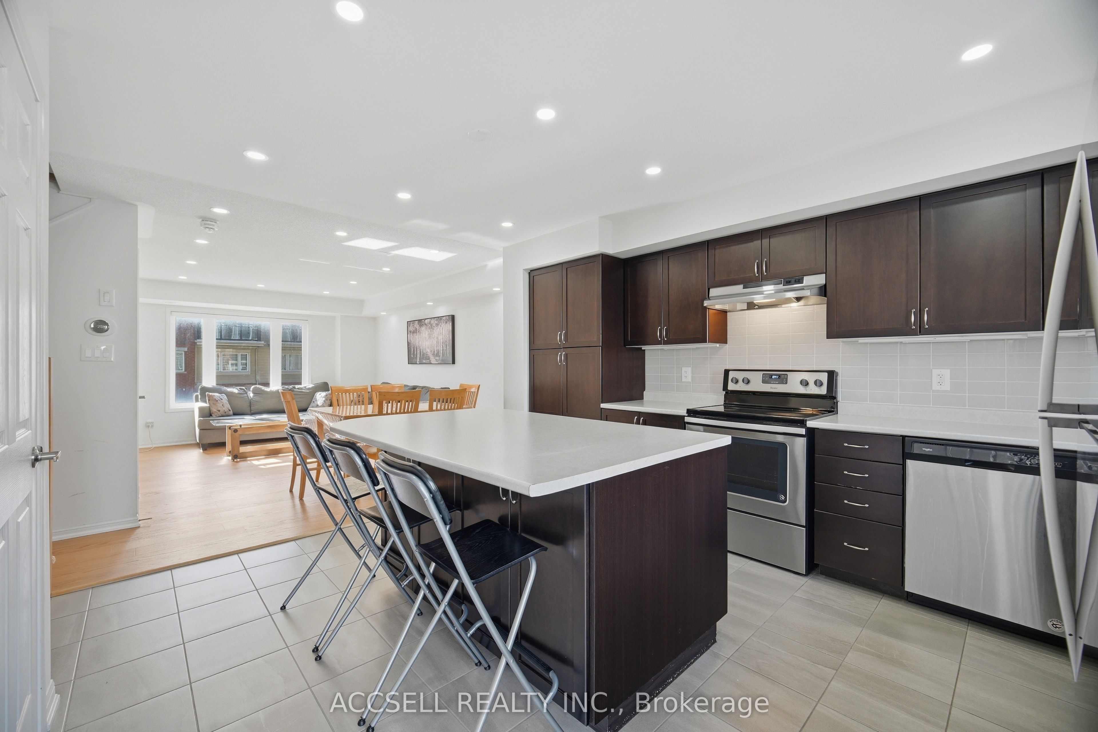 250 Sunny Meadow Boulevard 218 Property Photo 18