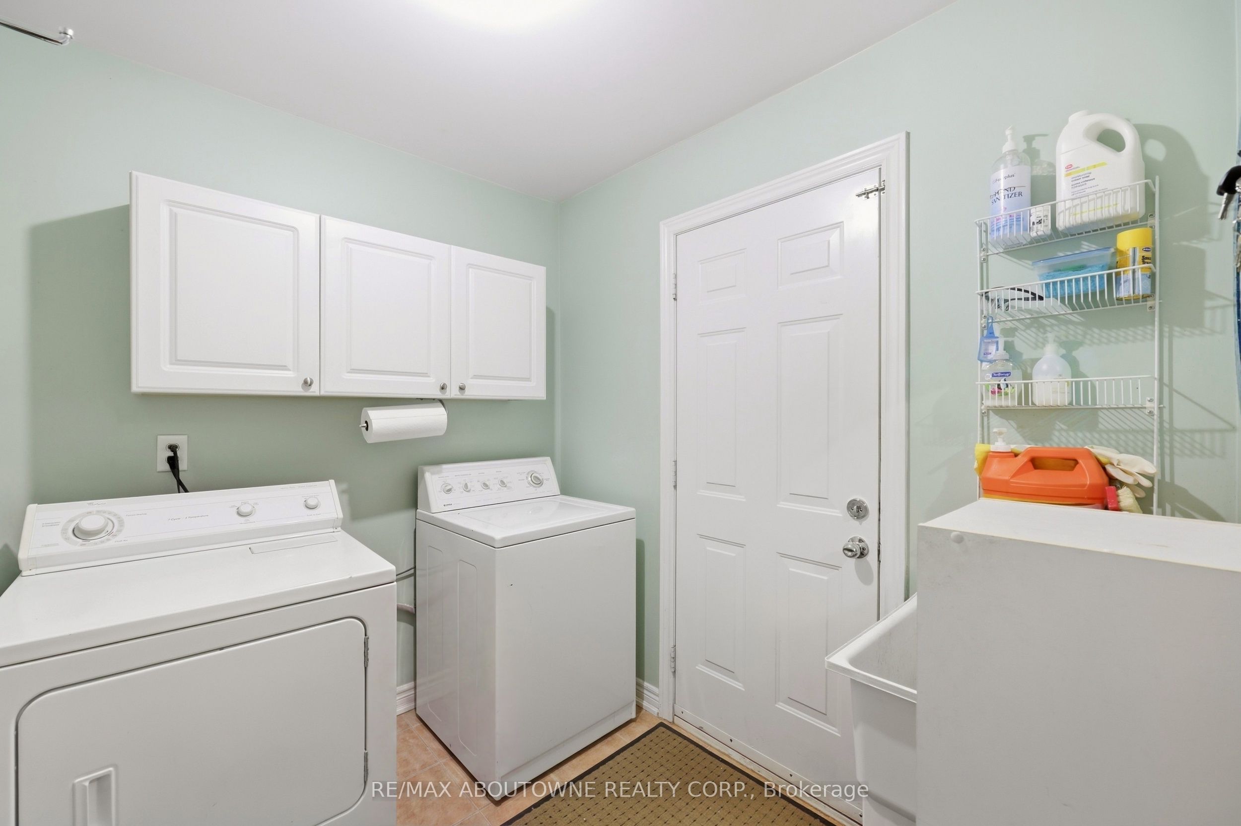1094 Gorham Way Property Photo 27