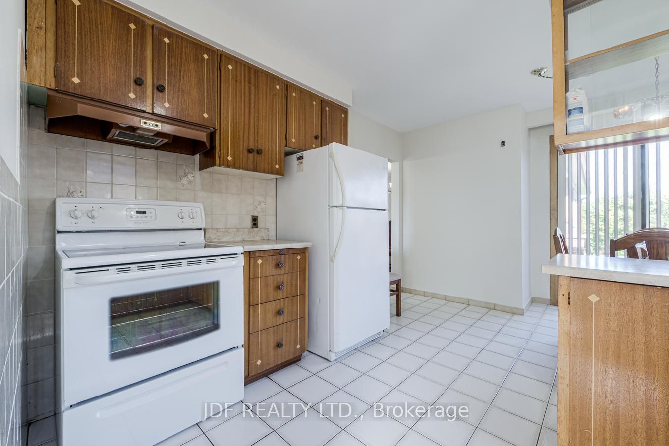 48 Debby Court Property Photo 16