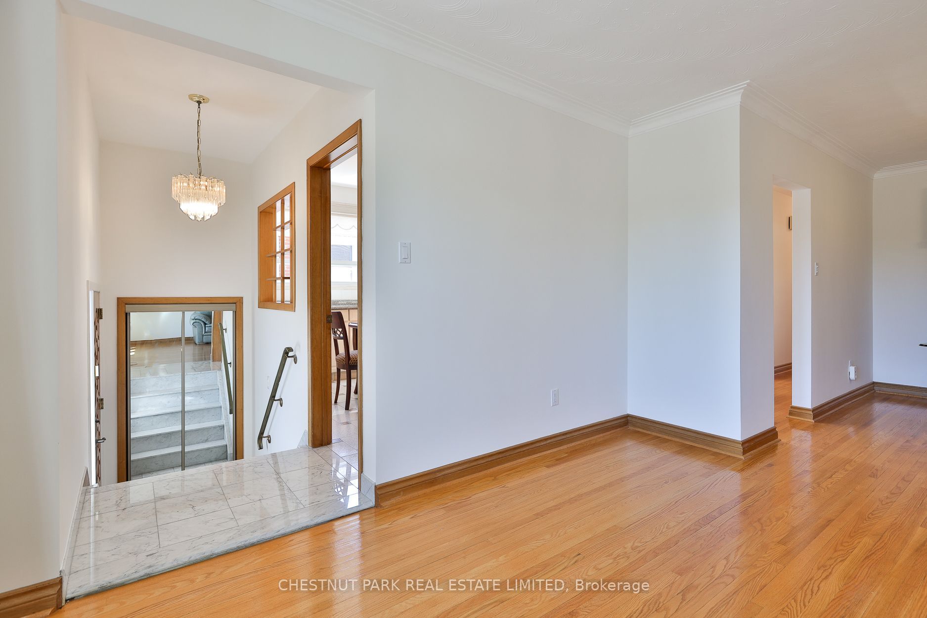 28 Charrington Crescent Property Photo 3