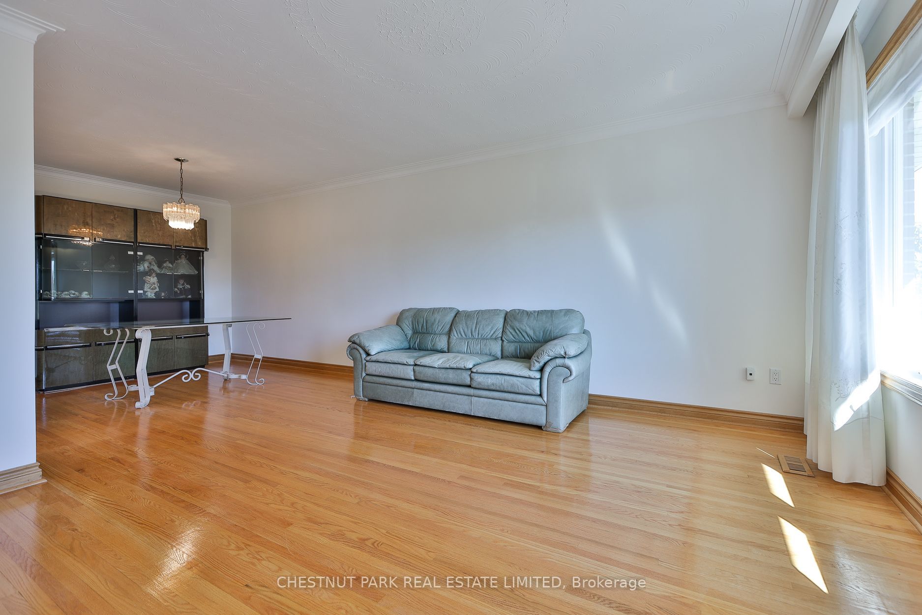 28 Charrington Crescent Property Photo 26