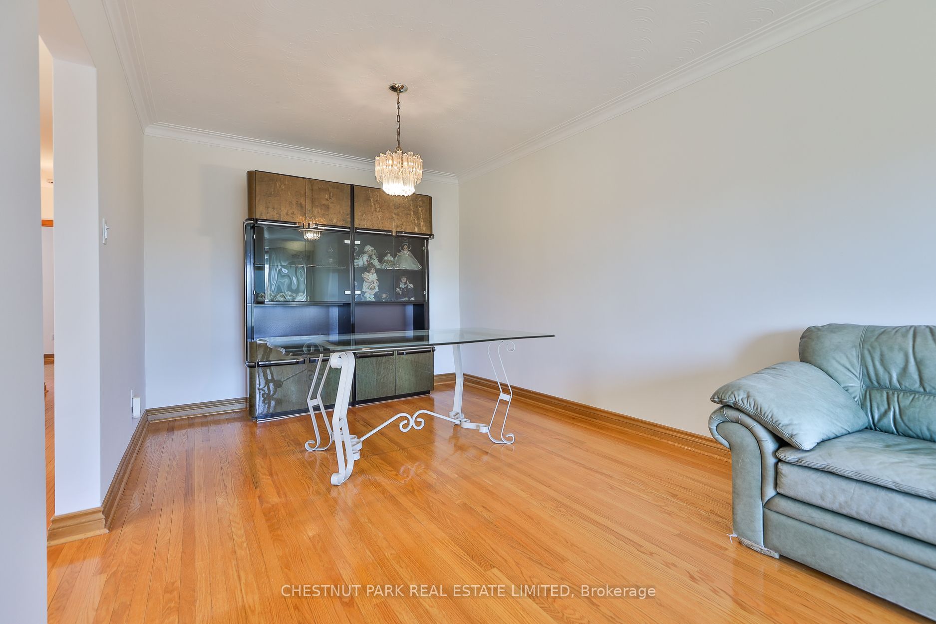 28 Charrington Crescent Property Photo 29