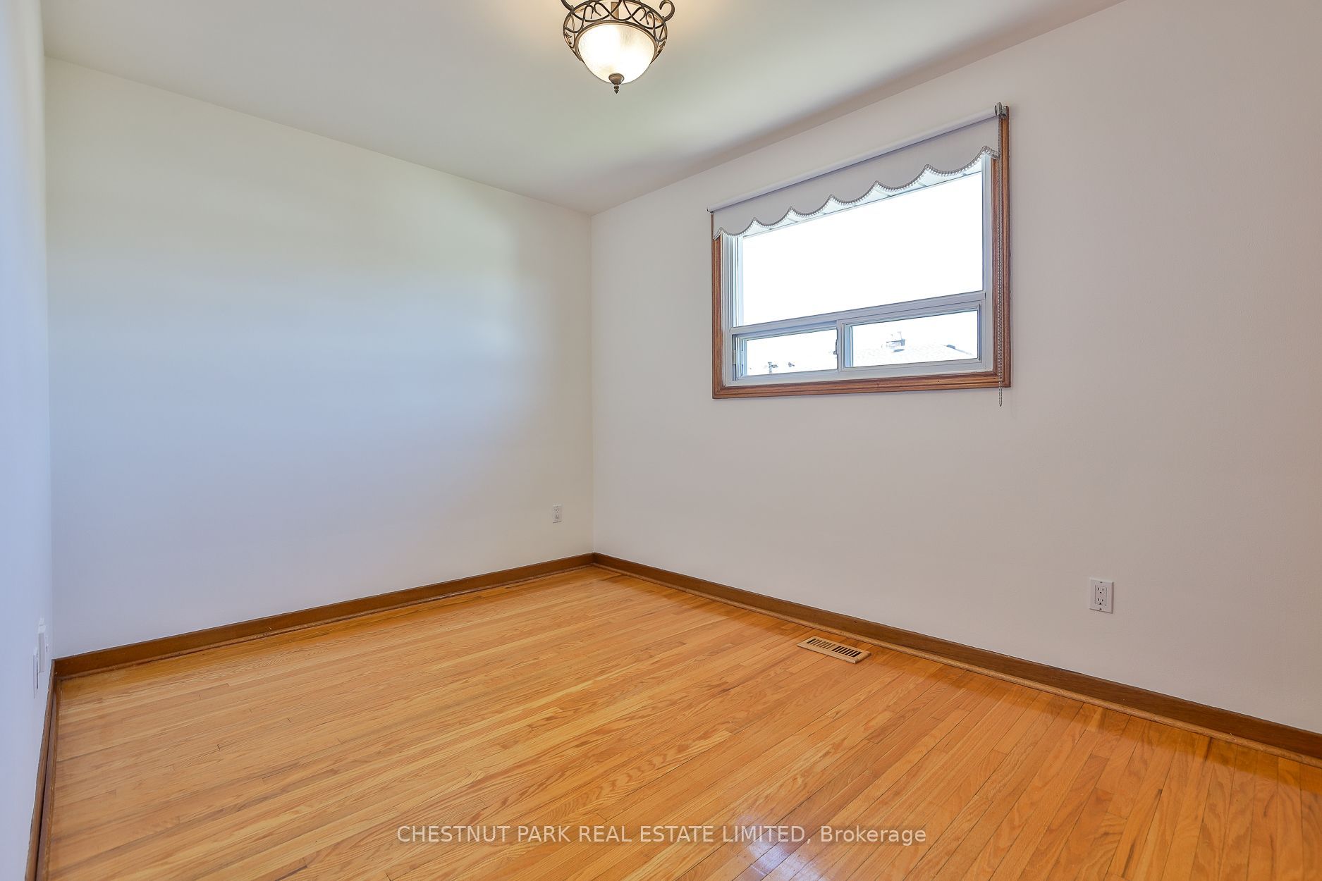 28 Charrington Crescent Property Photo 34