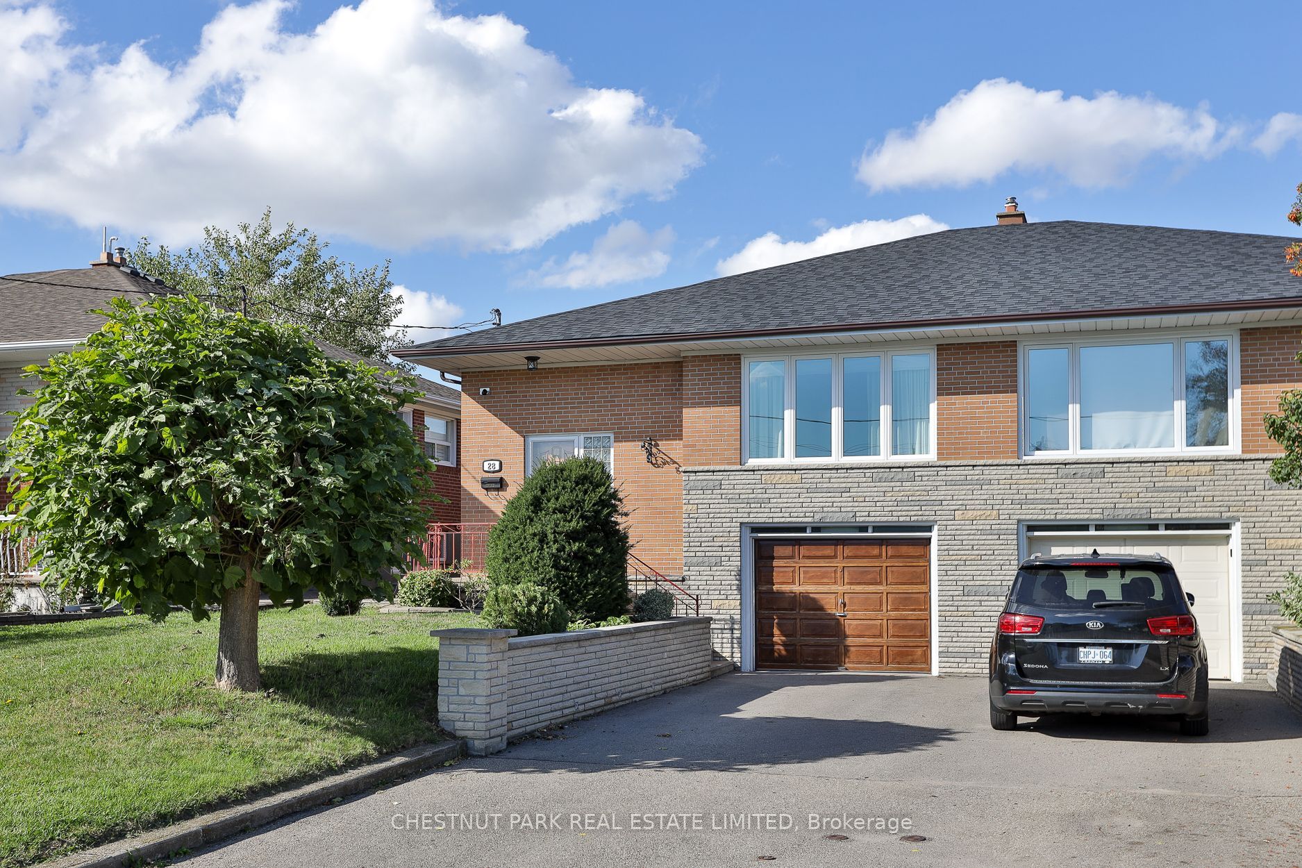 28 Charrington Crescent Property Photo 43