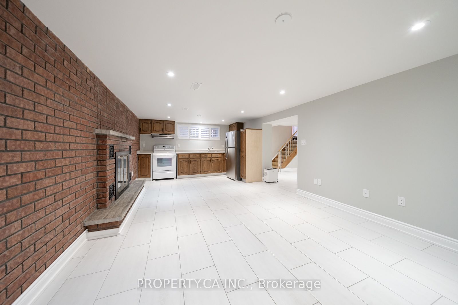14 Alladin Avenue Bsmt Property Photo 5