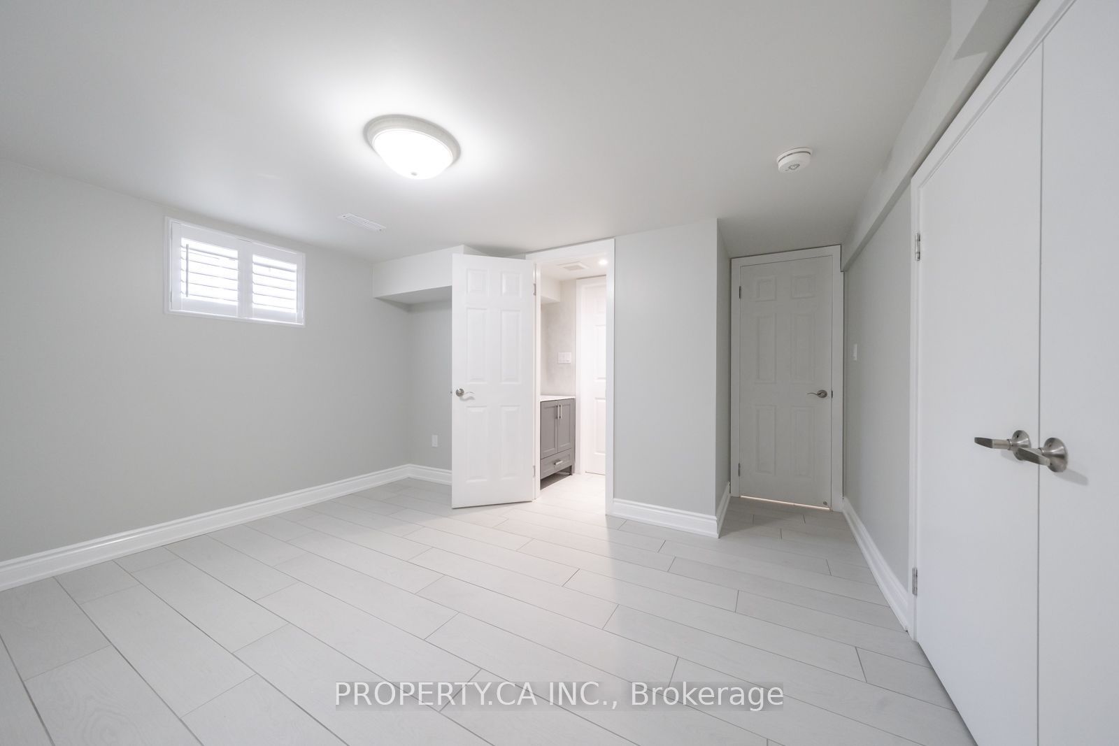14 Alladin Avenue Bsmt Property Photo 9