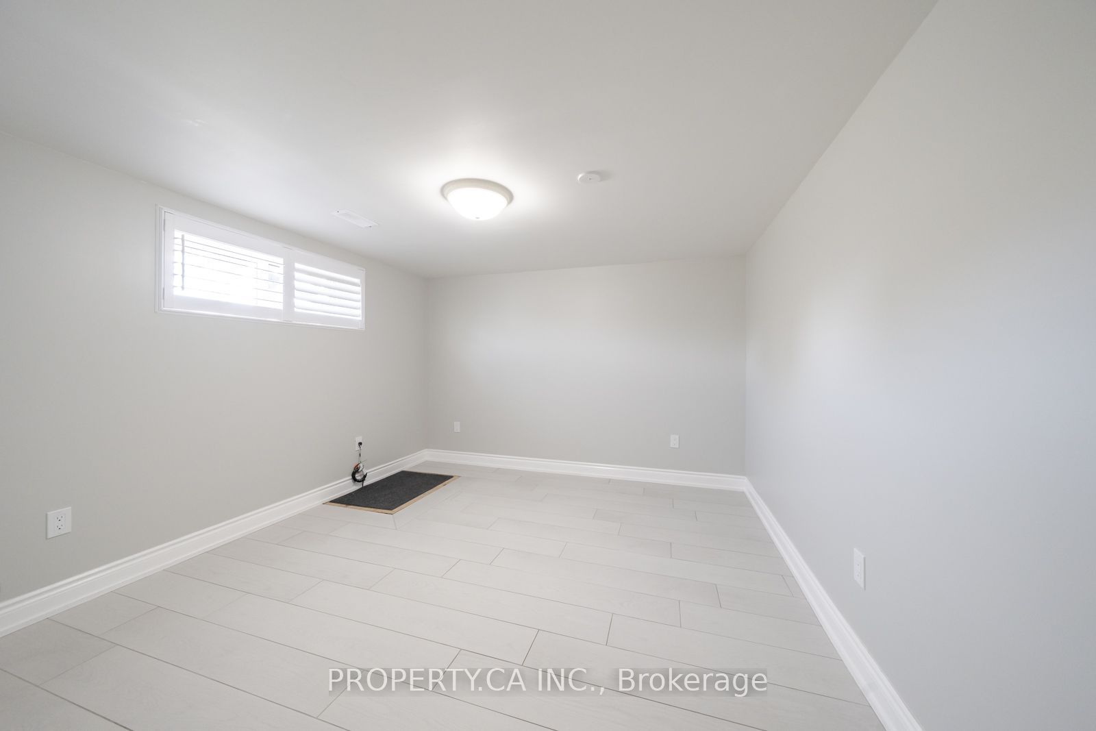 14 Alladin Avenue Bsmt Property Photo 16