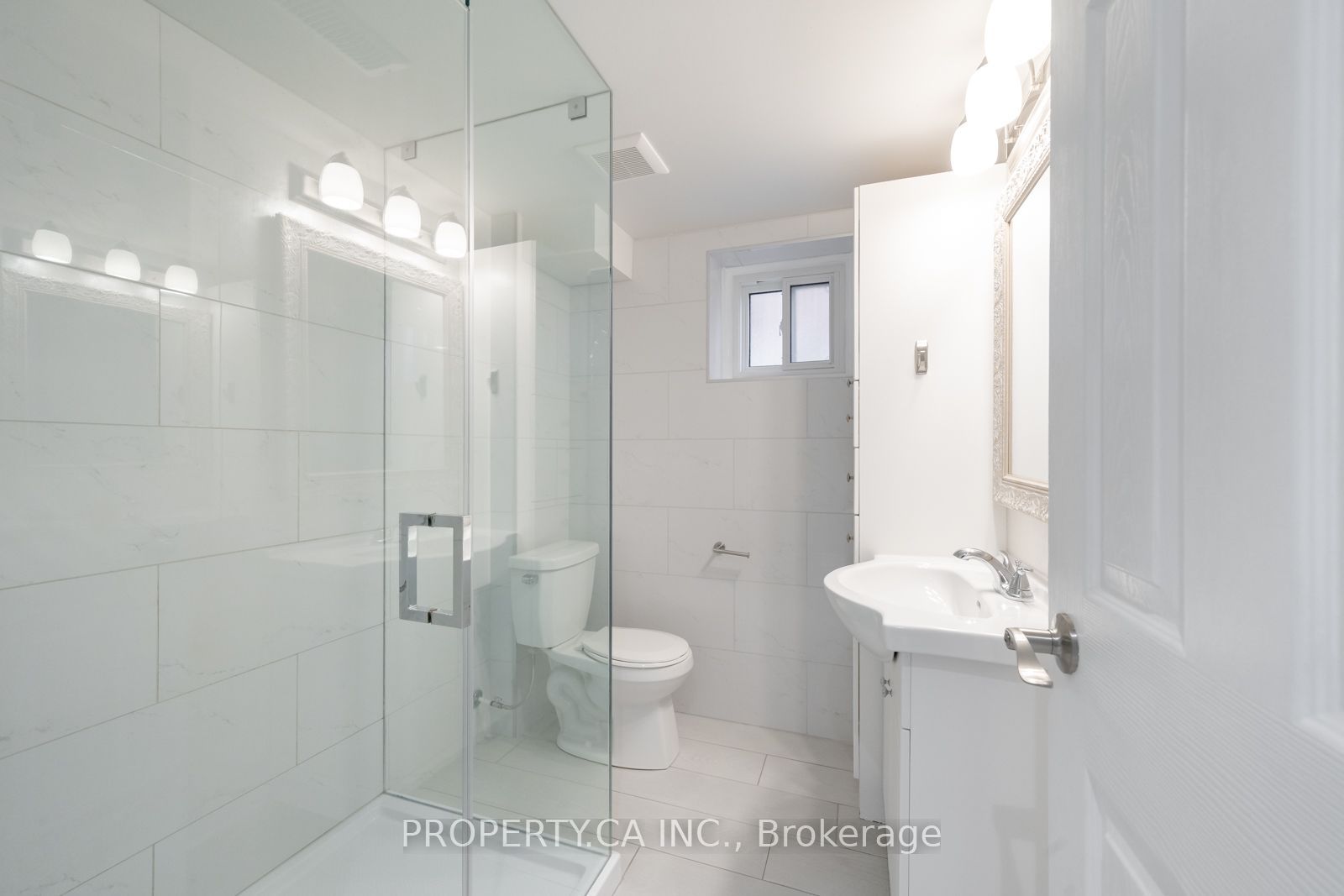 14 Alladin Avenue Bsmt Property Photo 18