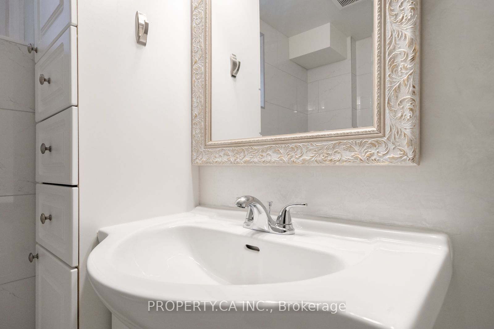 14 Alladin Avenue Bsmt Property Photo 19