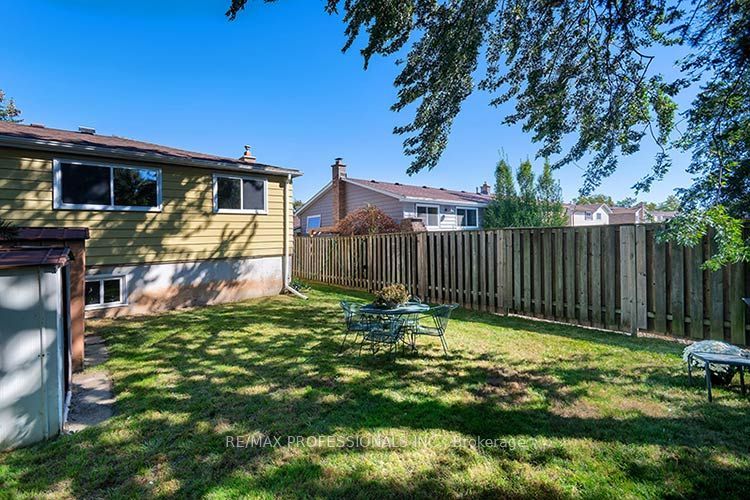 3284 Hornbeam Crescent Property Photo 34