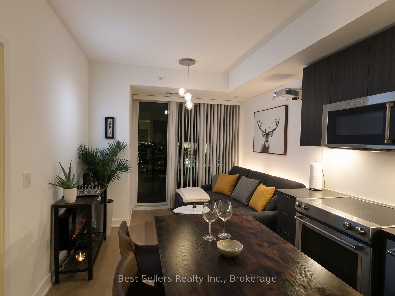 20 Shore Breeze Drive 3103 Property Photo 4