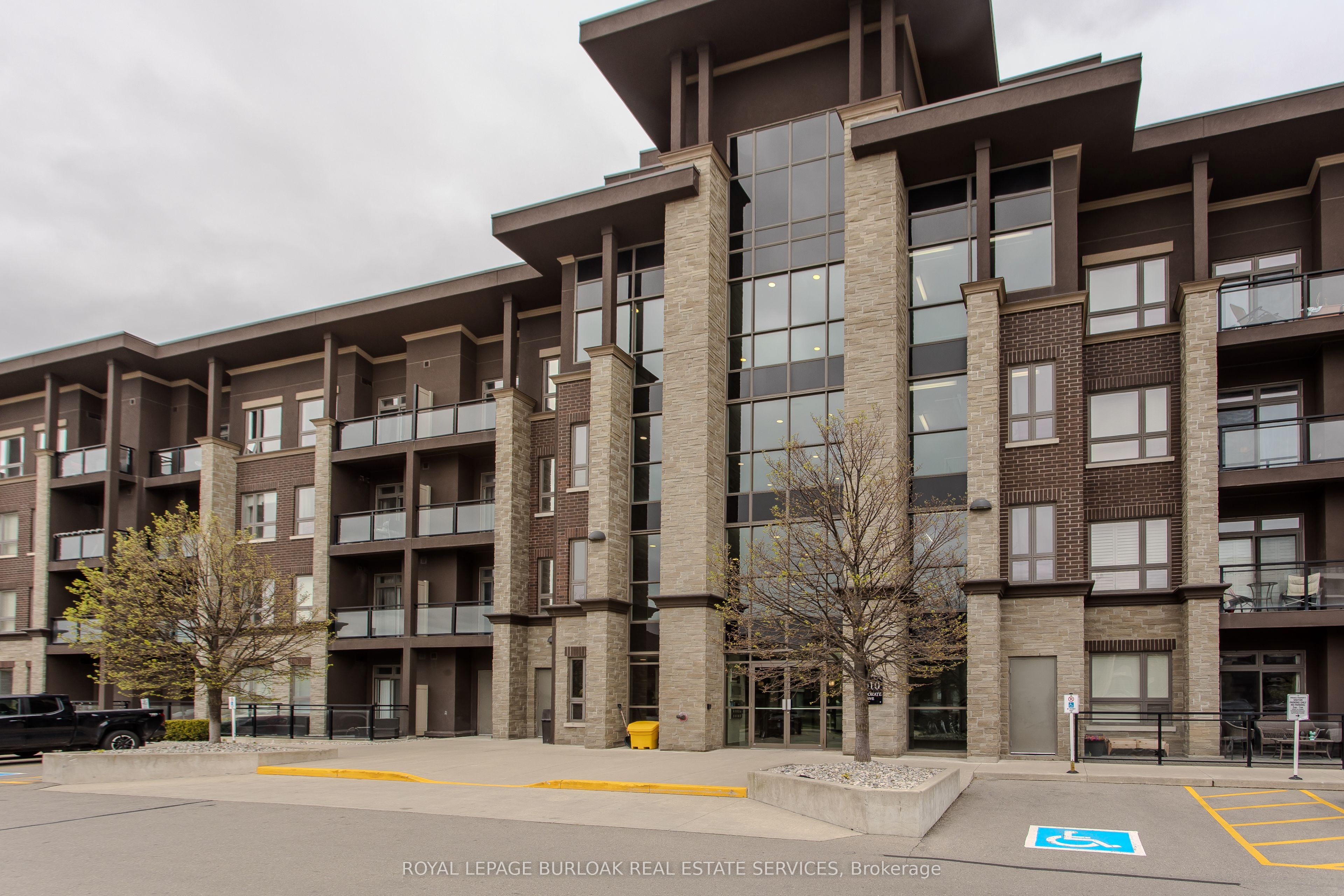 5010 Corporate Drive 307 Property Photo 1