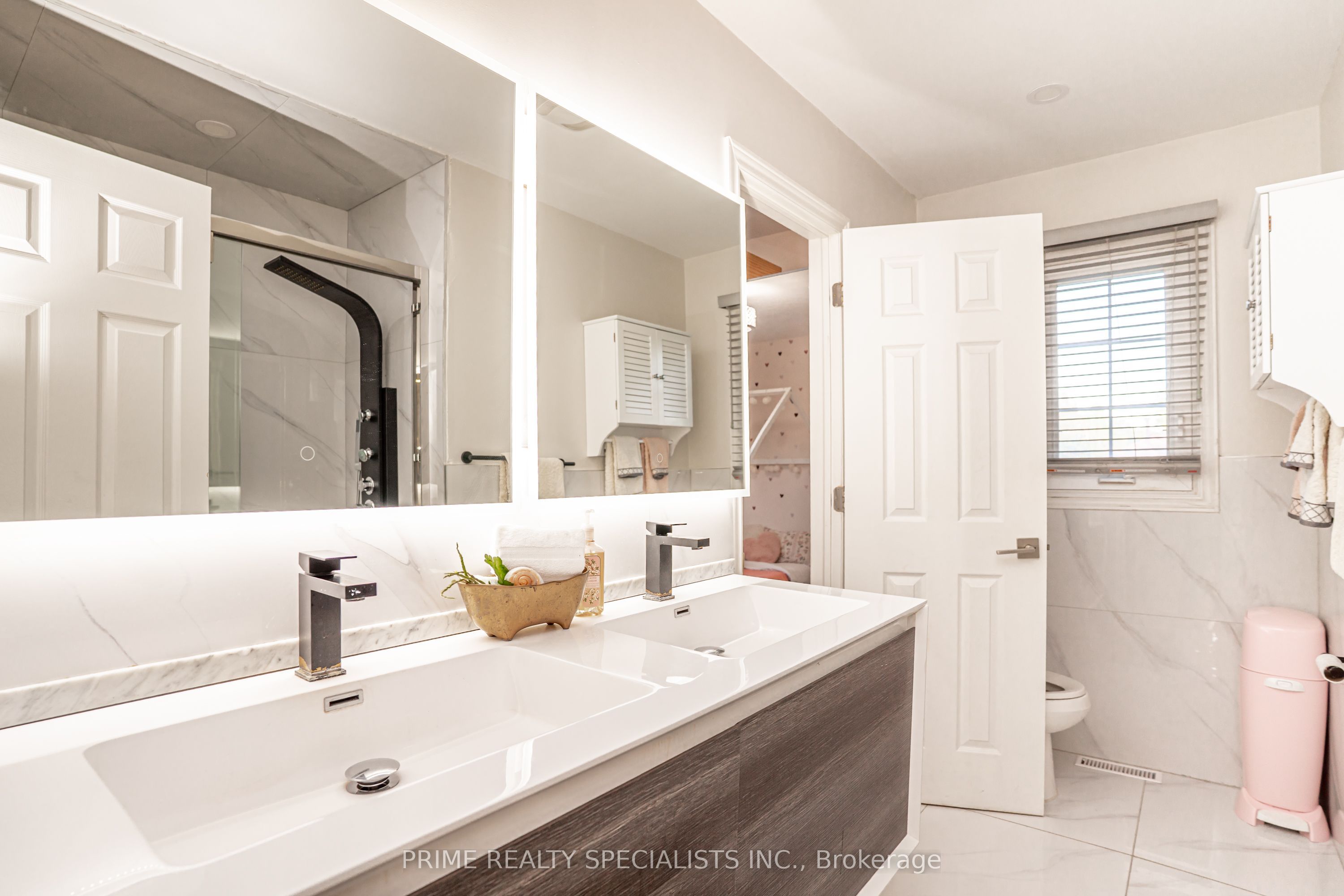 1800 Tattersall Way Property Photo 32
