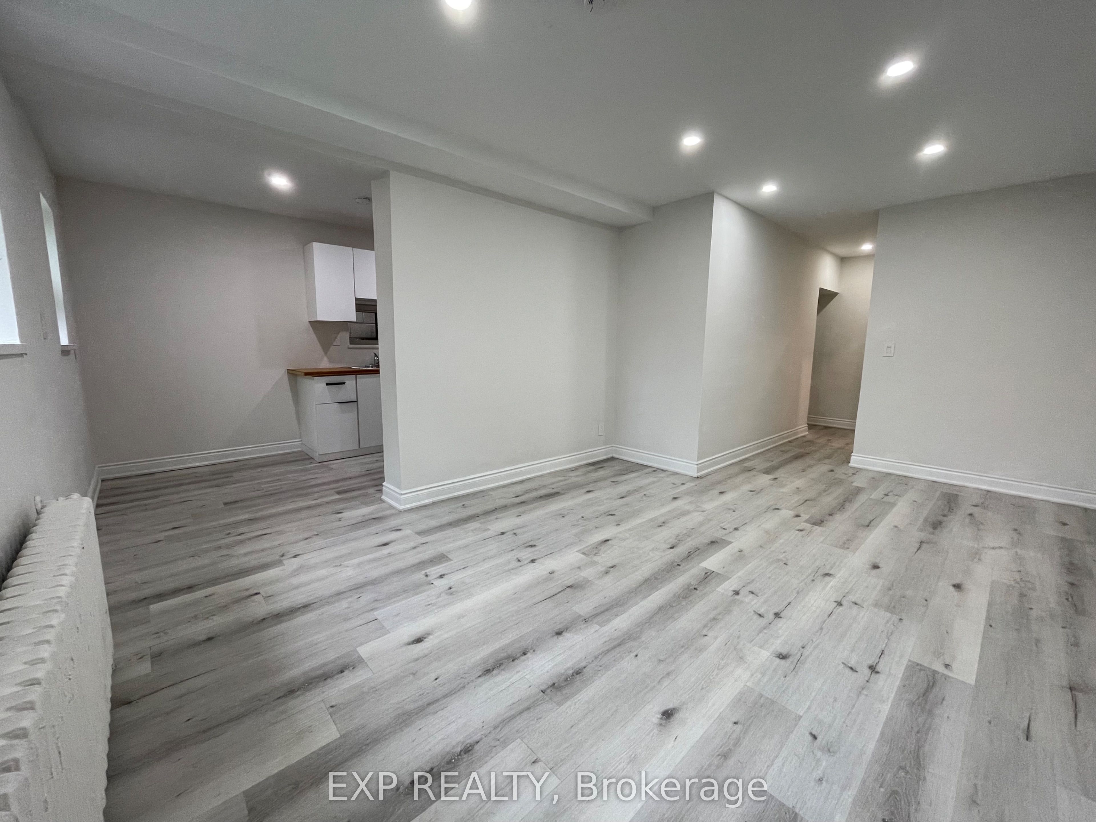 259 Lakeshore Road E 1 Property Photo 1