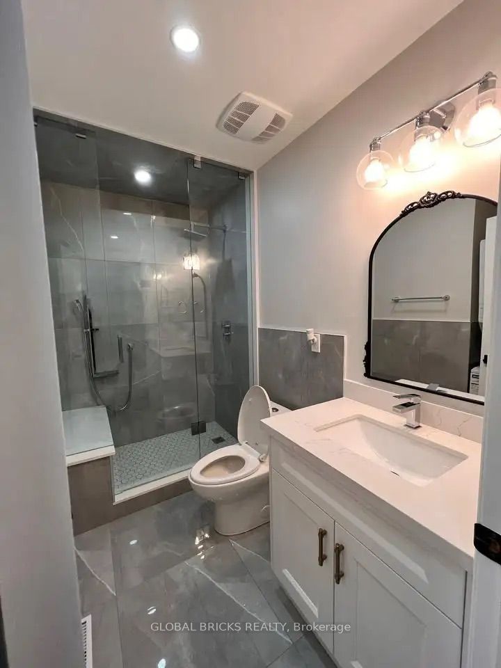 49 Argyle Crescent Upper Property Photo 4
