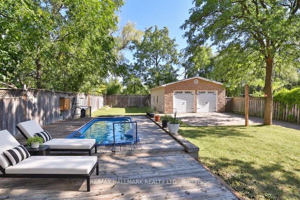 11 Brookside Drive Property Photo 12