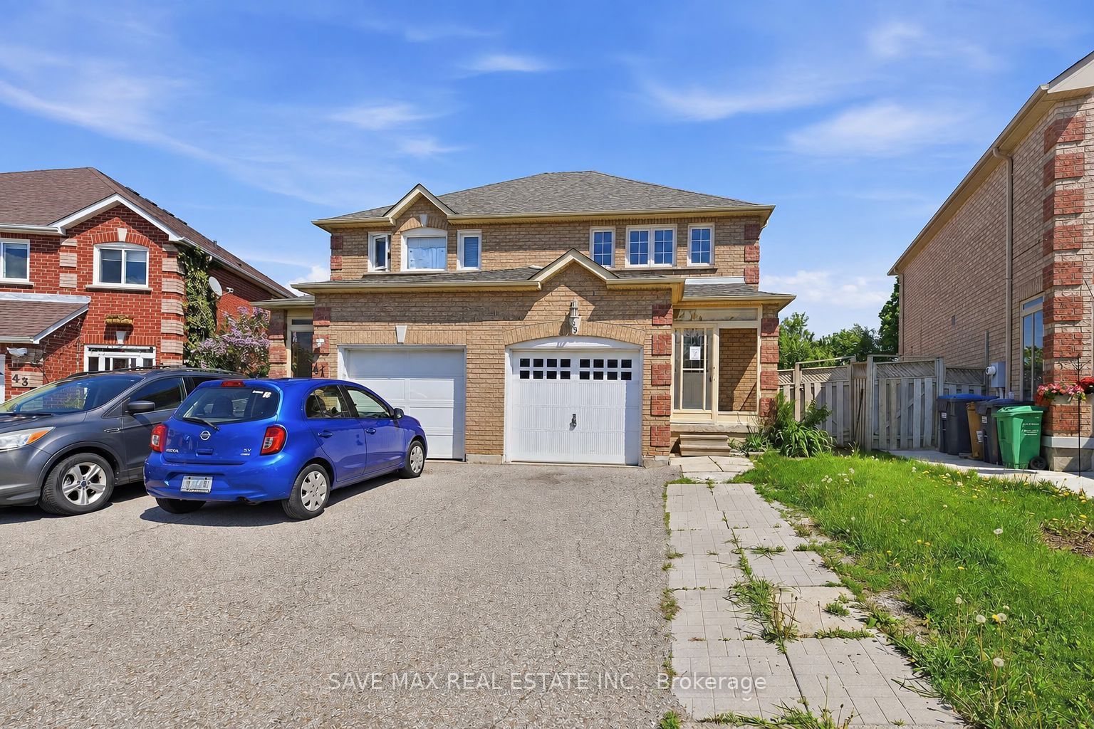 39 Caruso Drive Property Photo 1