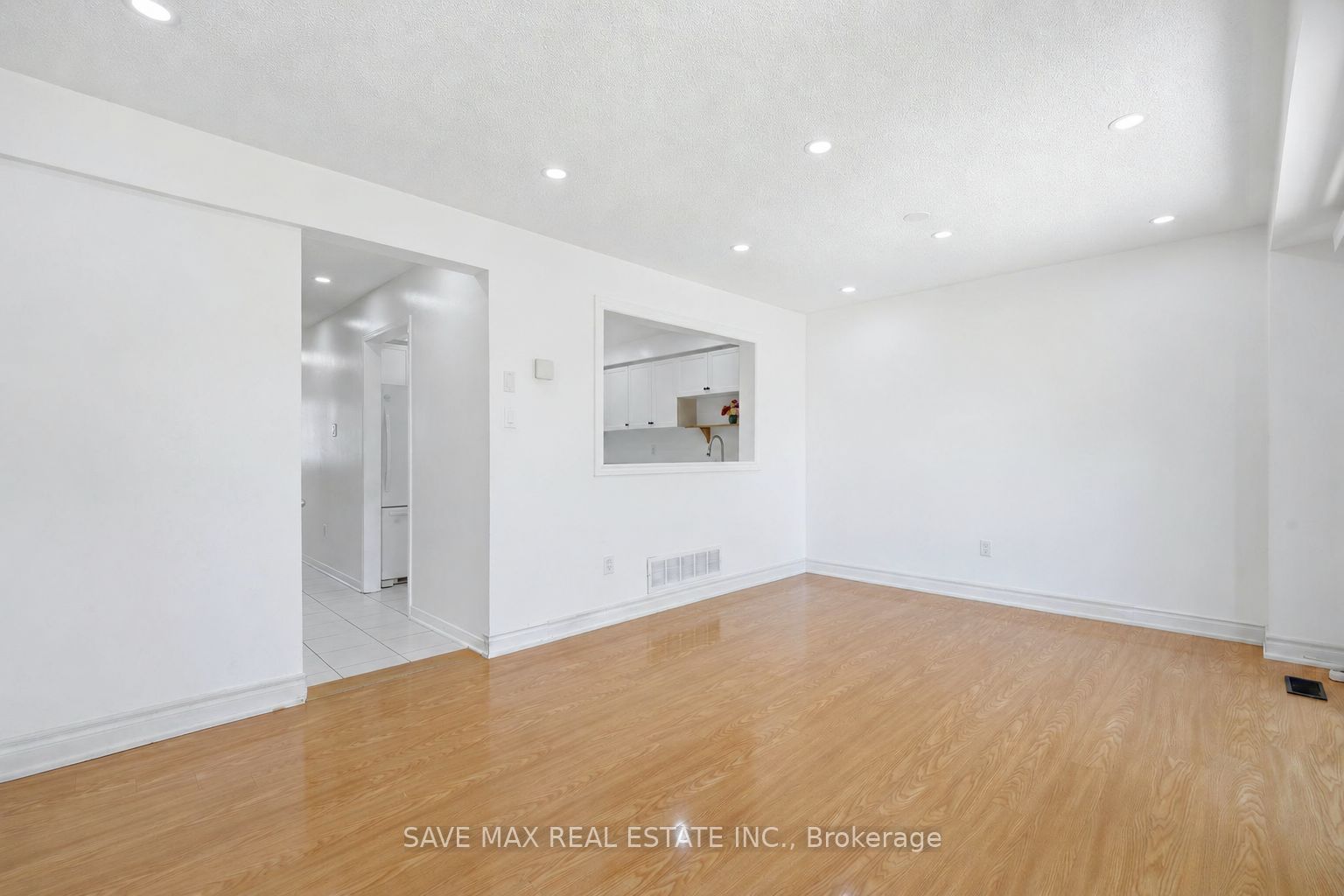 39 Caruso Drive Property Photo 6