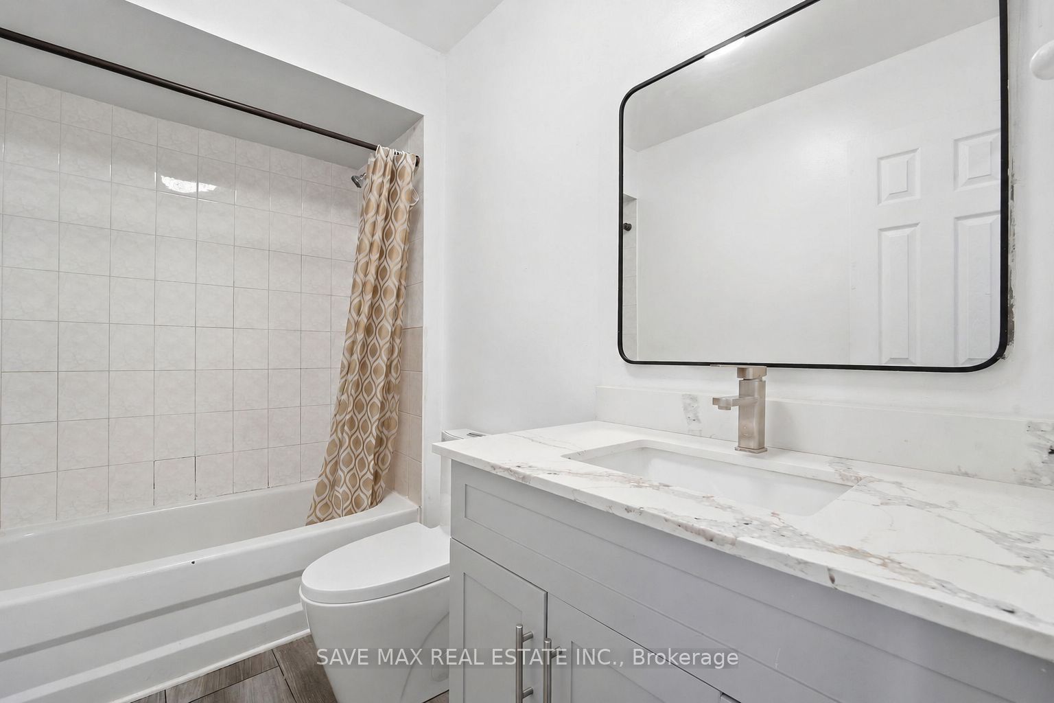 39 Caruso Drive Property Photo 10