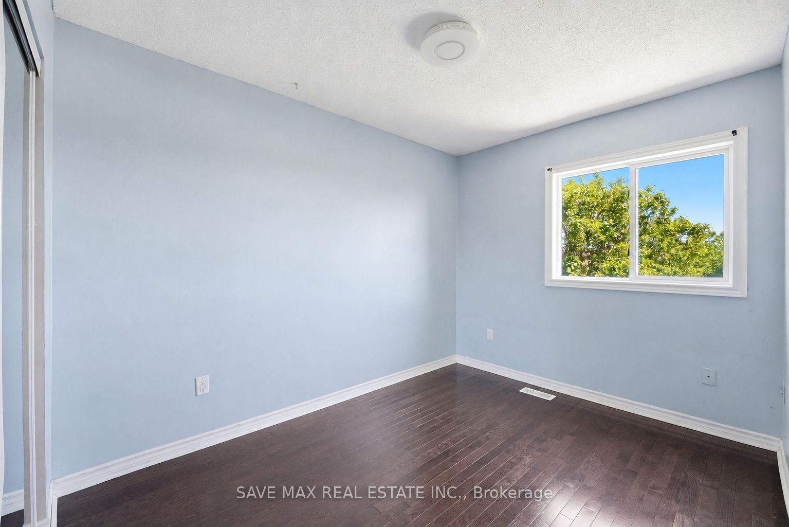 39 Caruso Drive Property Photo 12