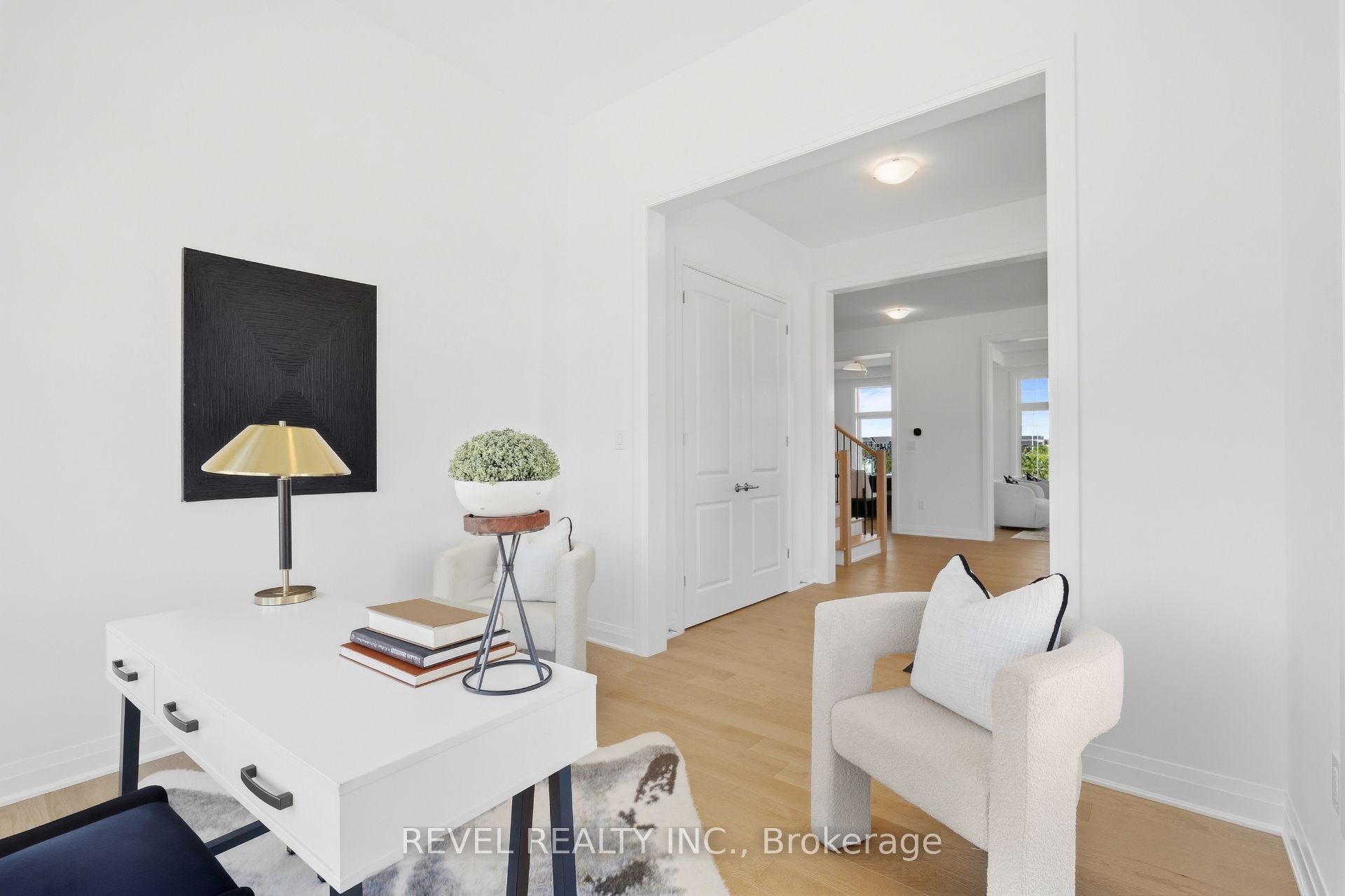 1489 Whitlock Avenue Property Photo 2