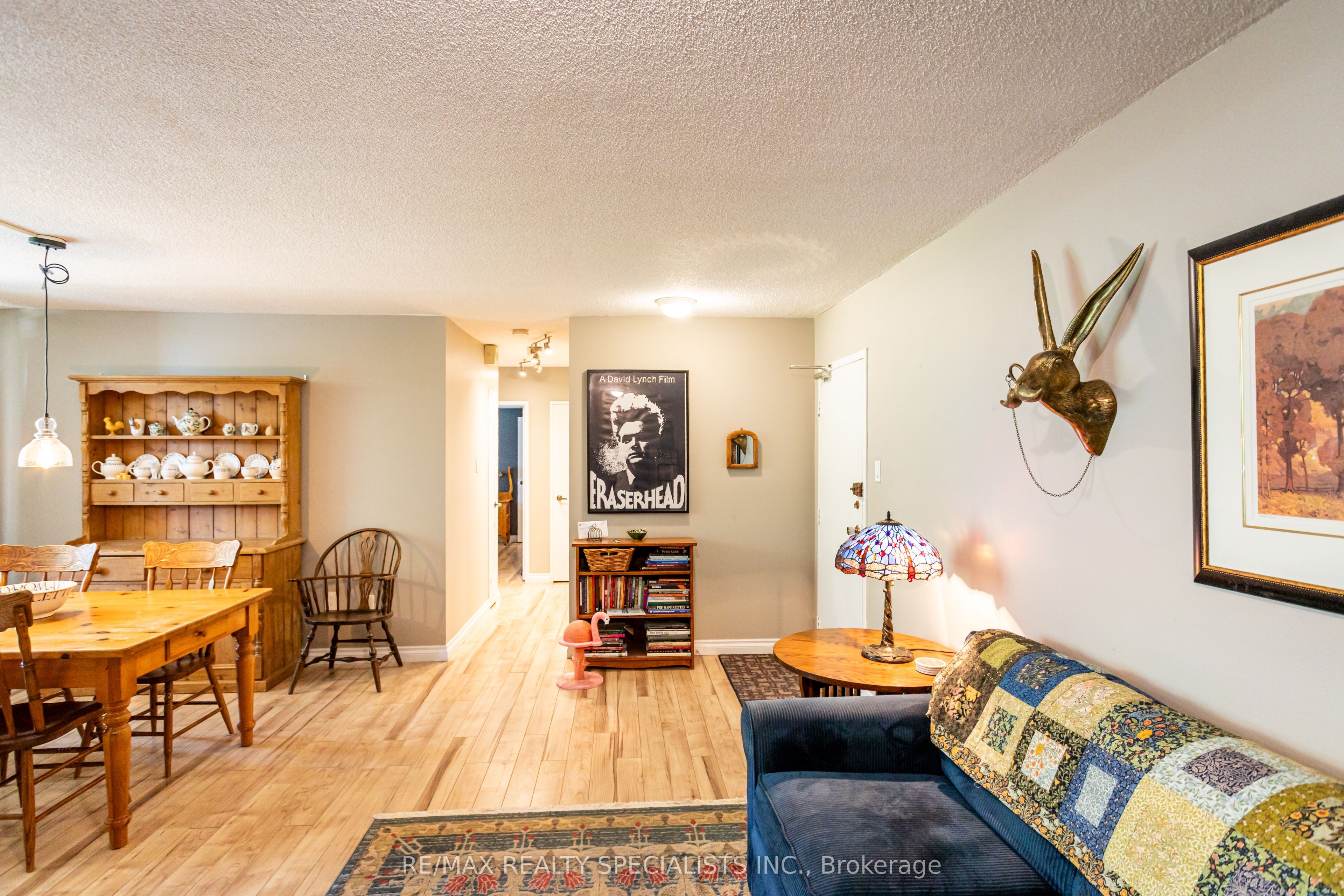 966 Inverhouse Drive 410 Property Photo 5