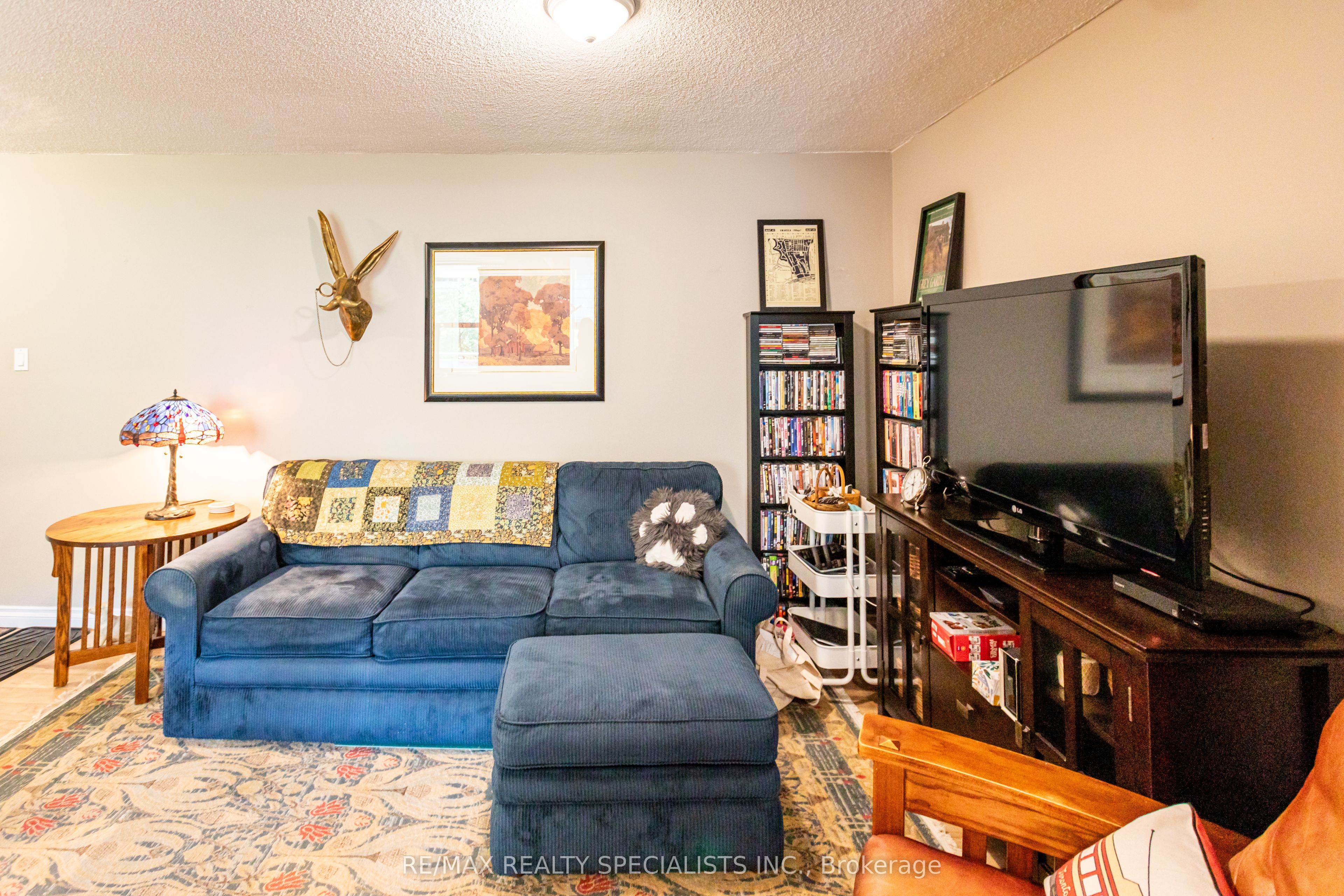 966 Inverhouse Drive 410 Property Photo 7