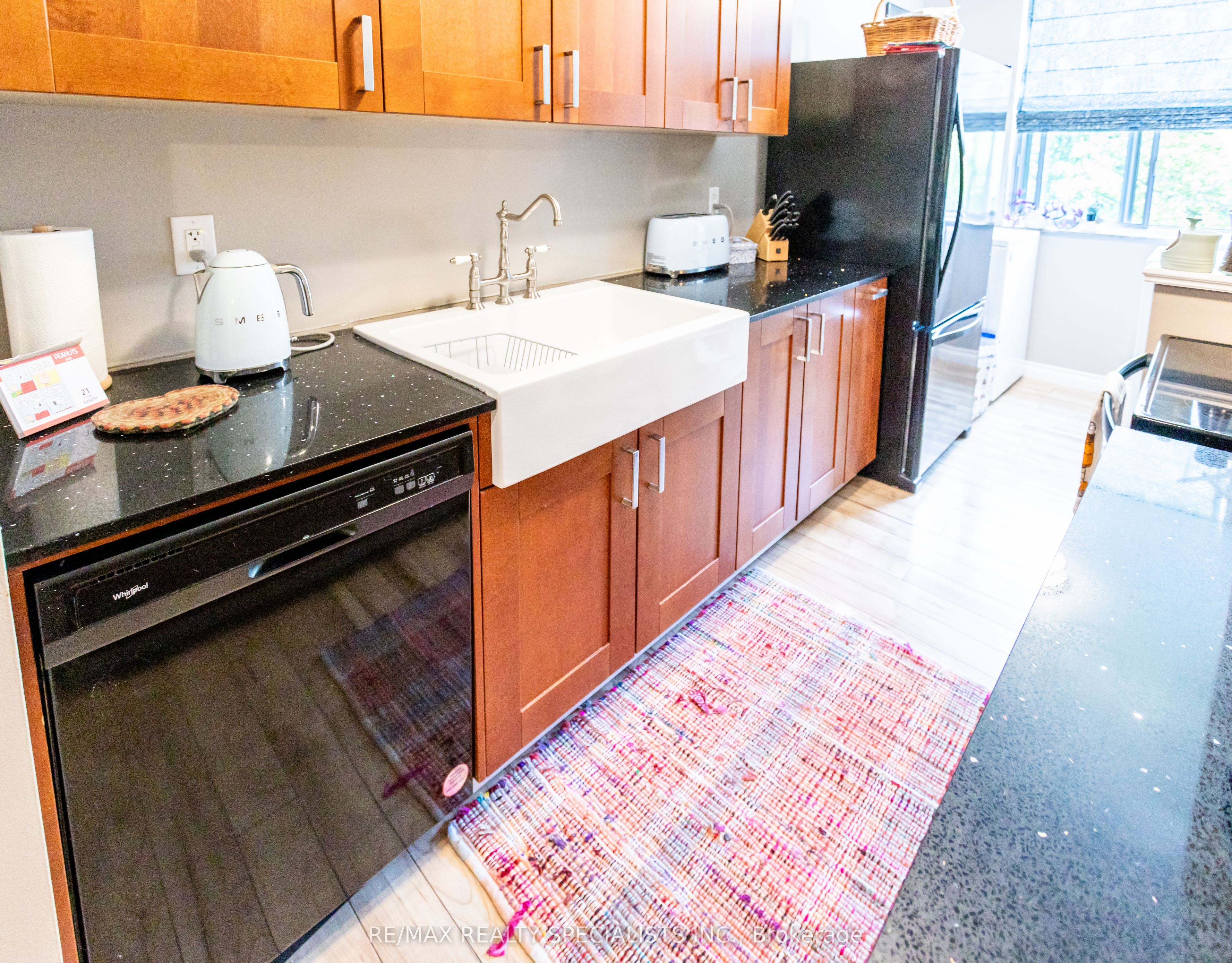 966 Inverhouse Drive 410 Property Photo 14