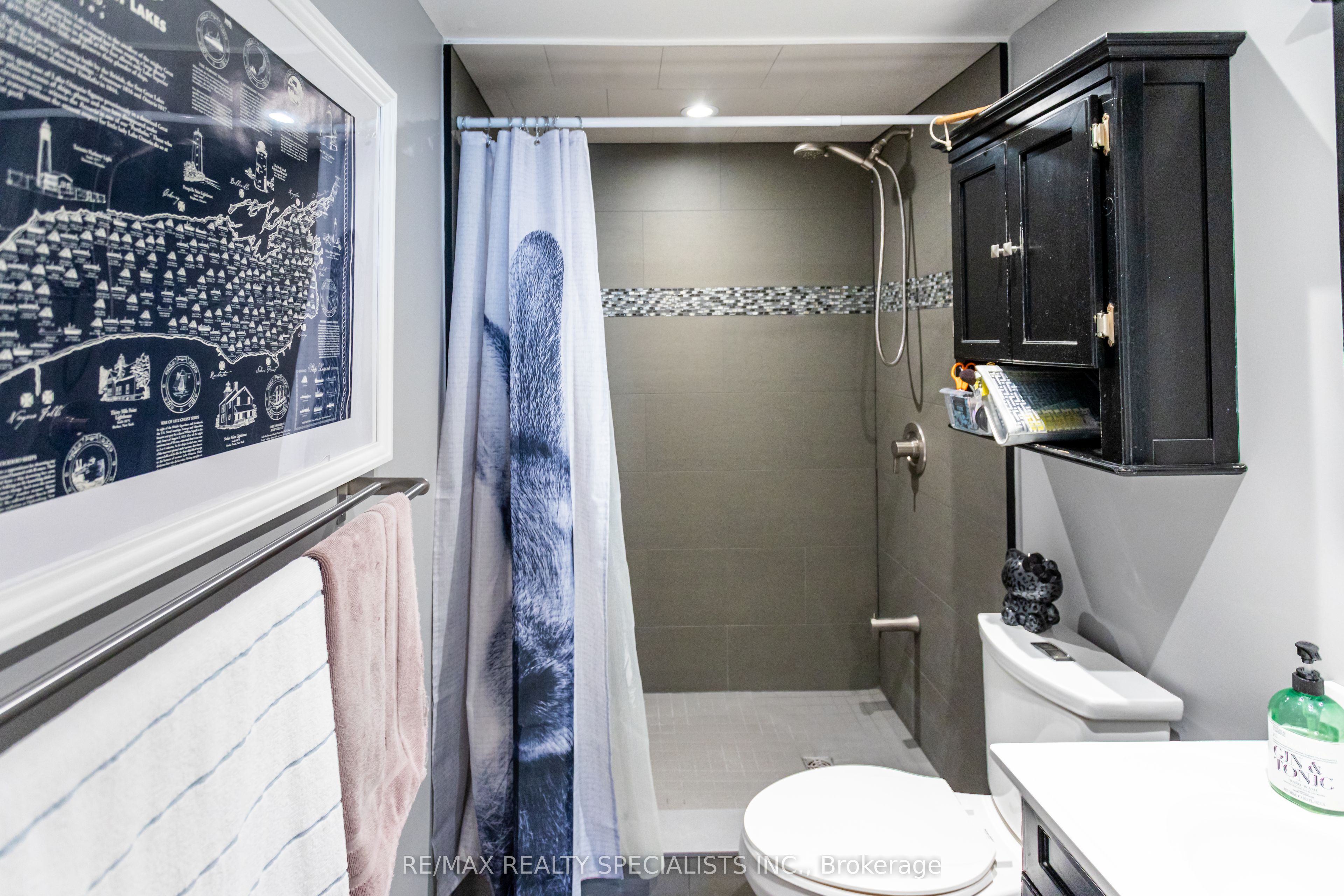 966 Inverhouse Drive 410 Property Photo 20