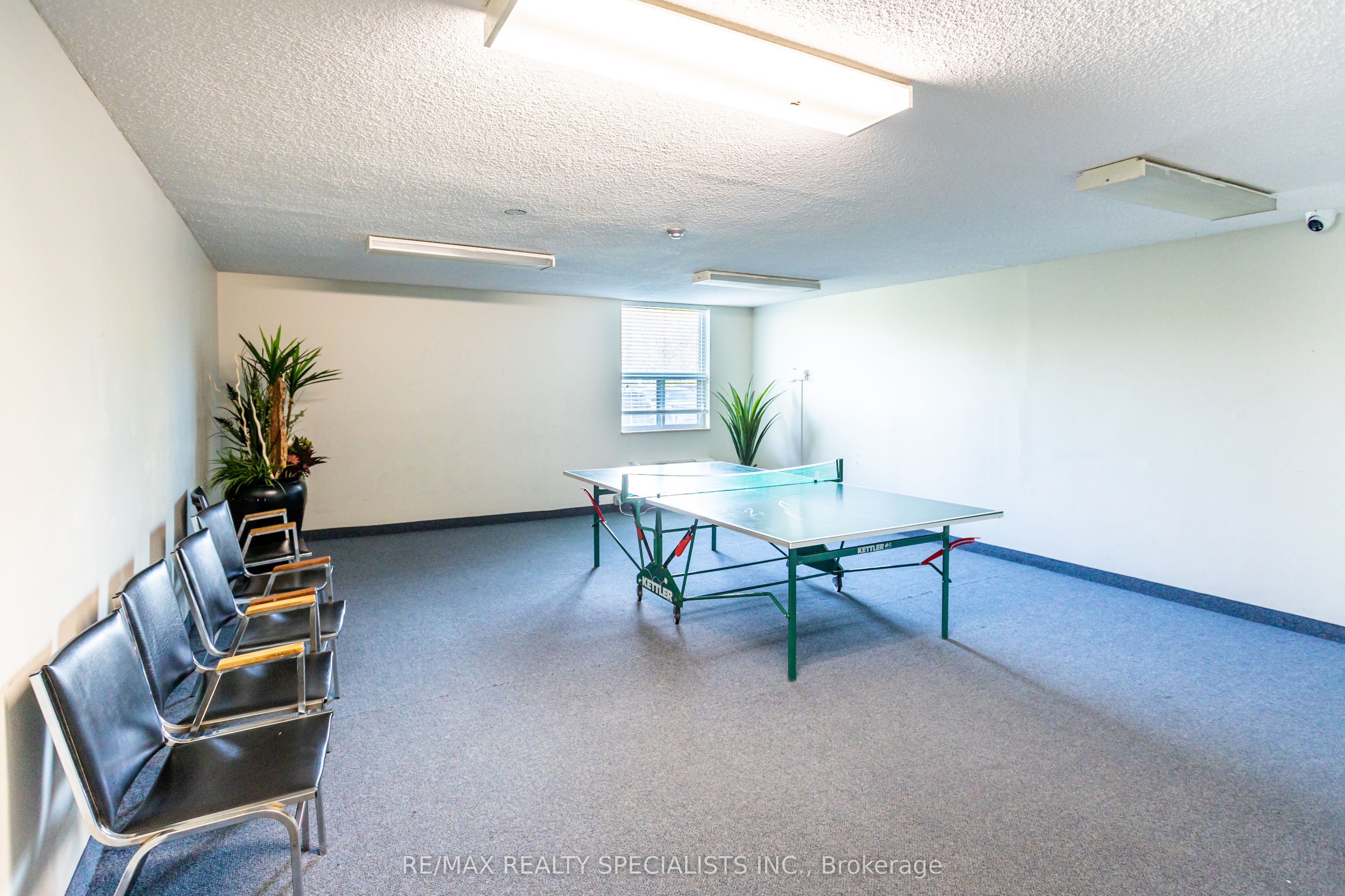 966 Inverhouse Drive 410 Property Photo 30