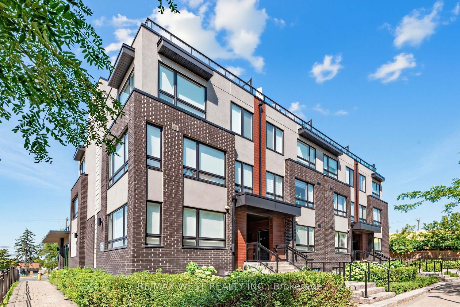1150 Briar Hill Avenue 303