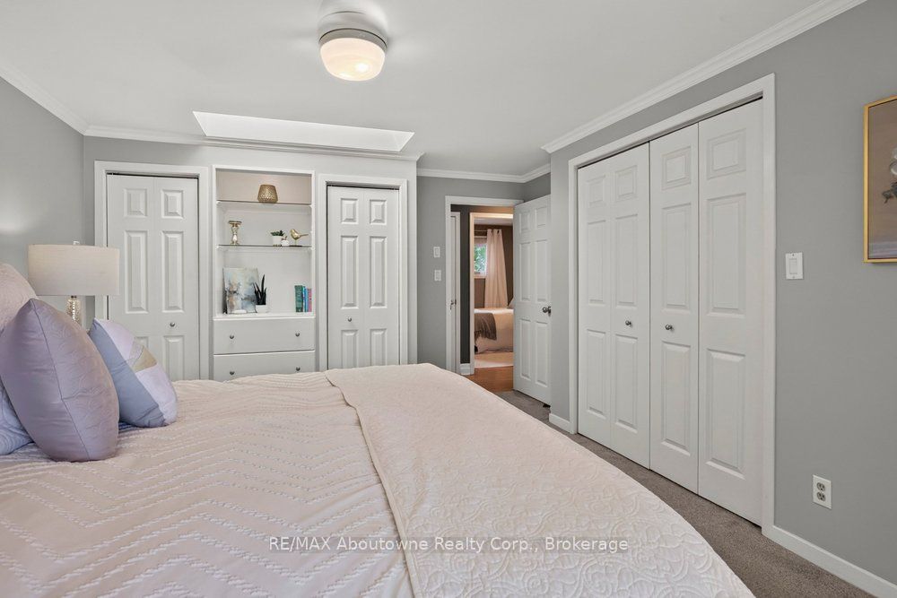 418 Fairlawn Crescent Property Photo 18