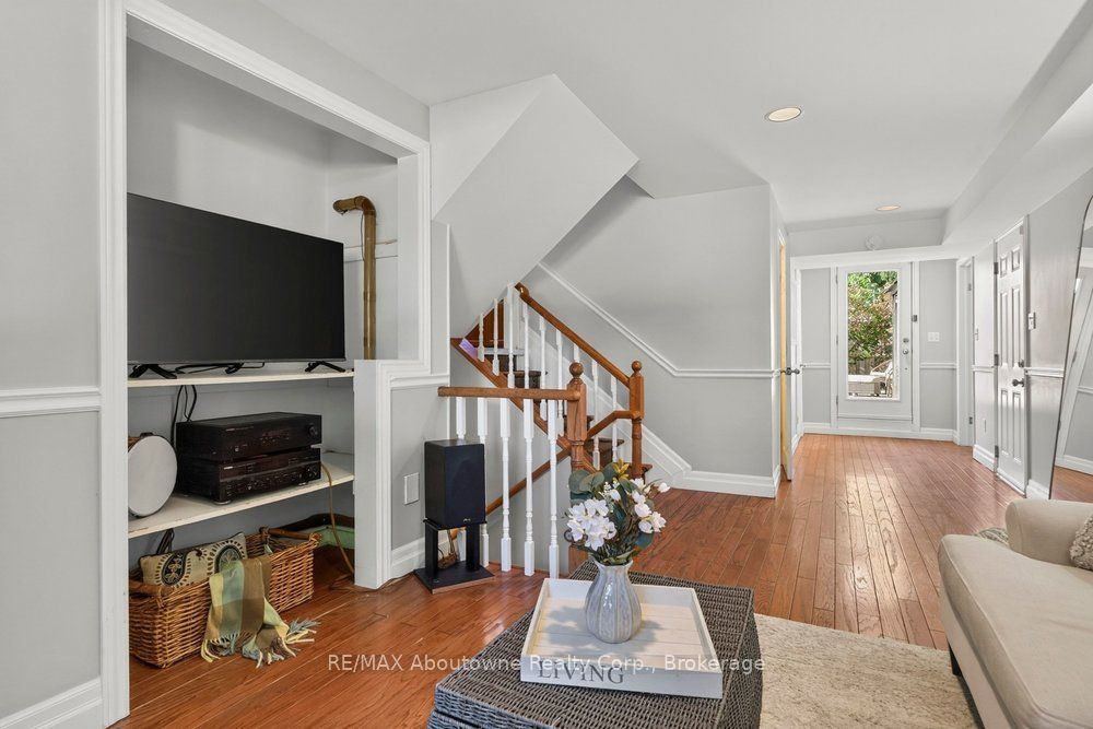 418 Fairlawn Crescent Property Photo 26