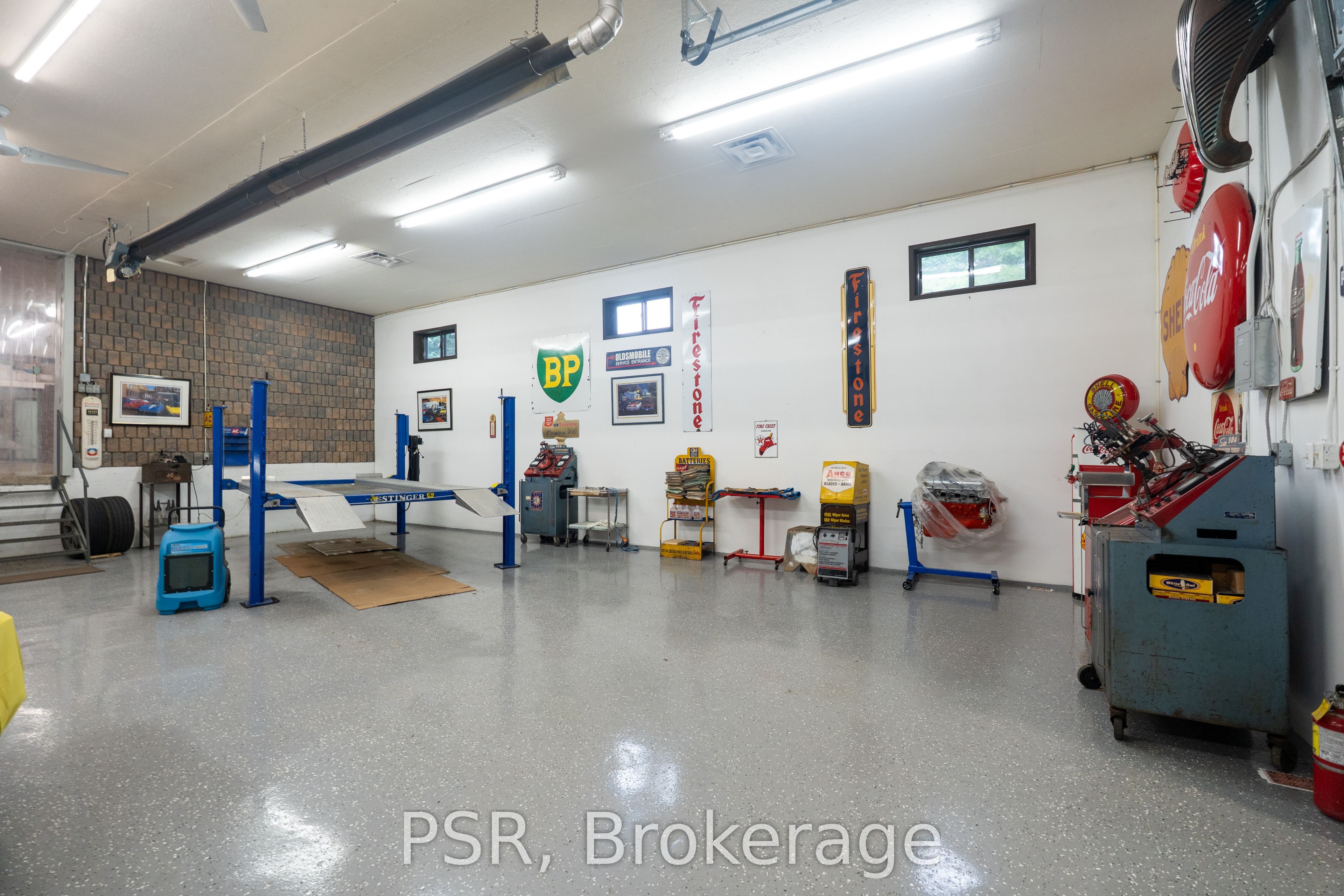 7191 Castlederg Side Road Property Photo 19
