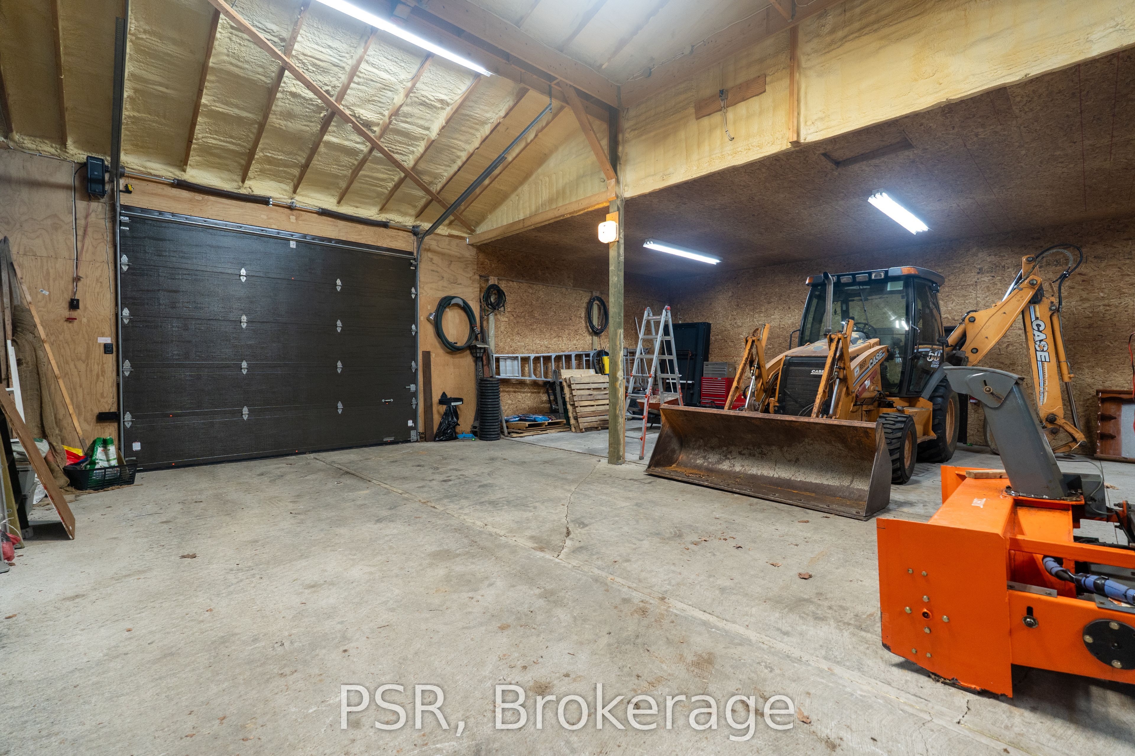 7191 Castlederg Side Road Property Photo 20